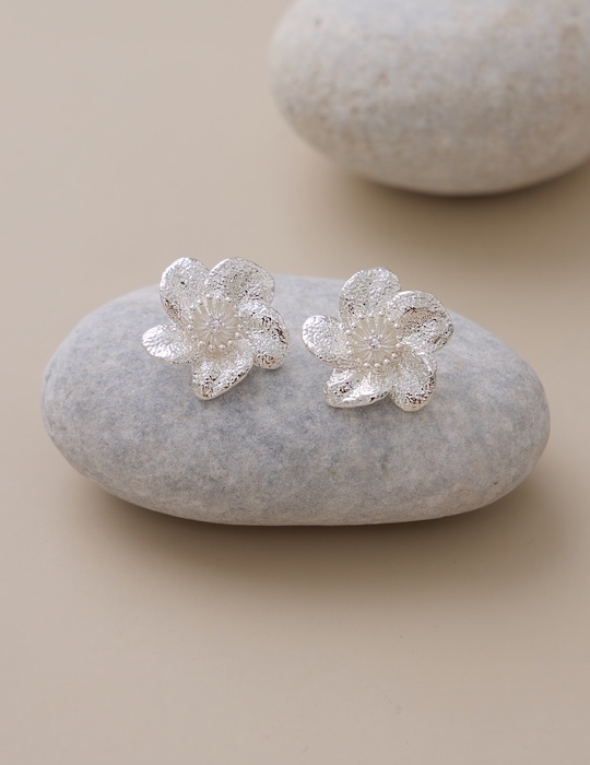 戀愛少女 。夾式耳環