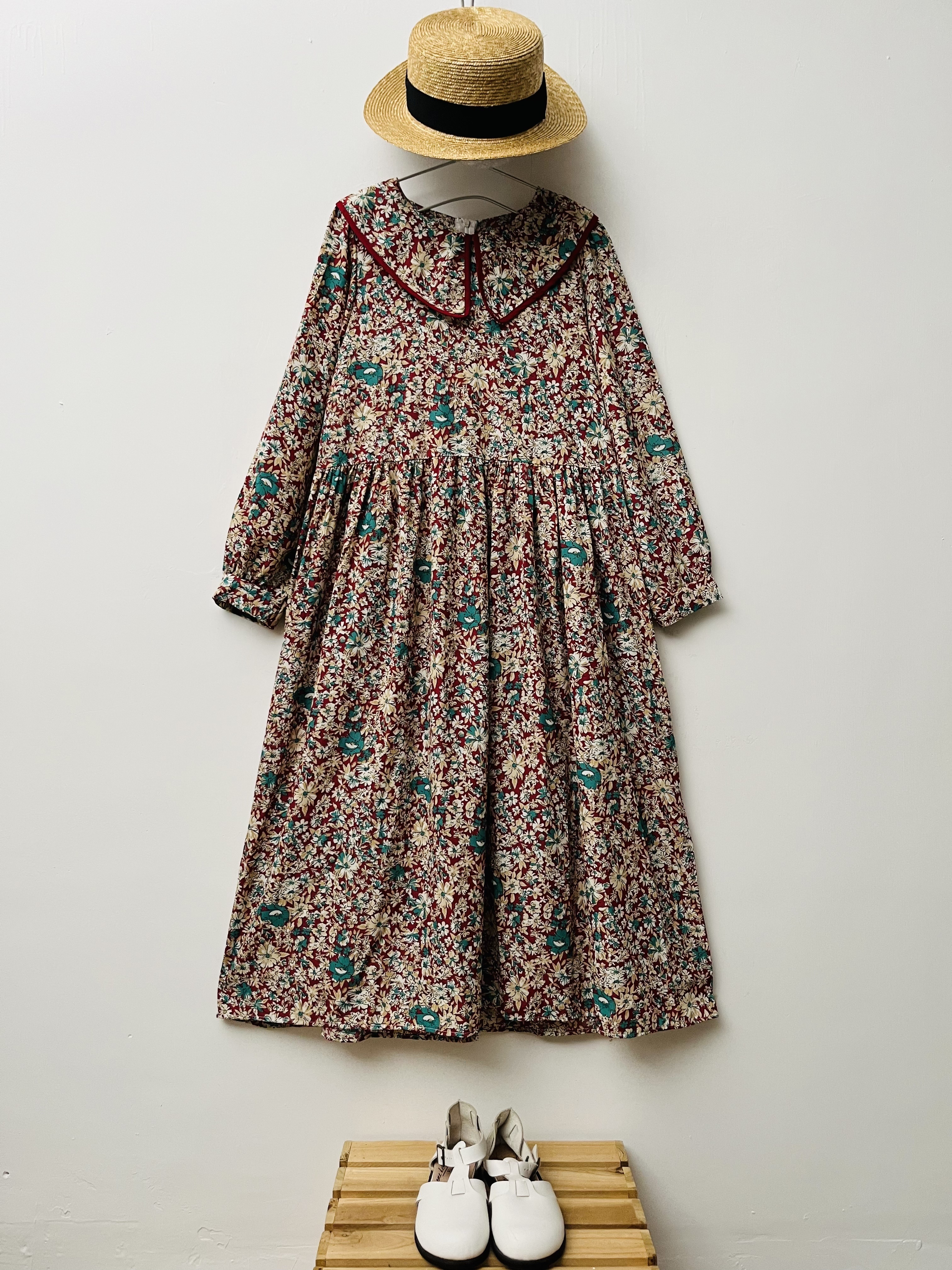 韓國製H A L紅色碎花ops