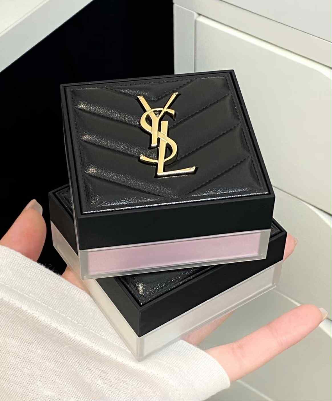 YSL 聖羅蘭蜜粉