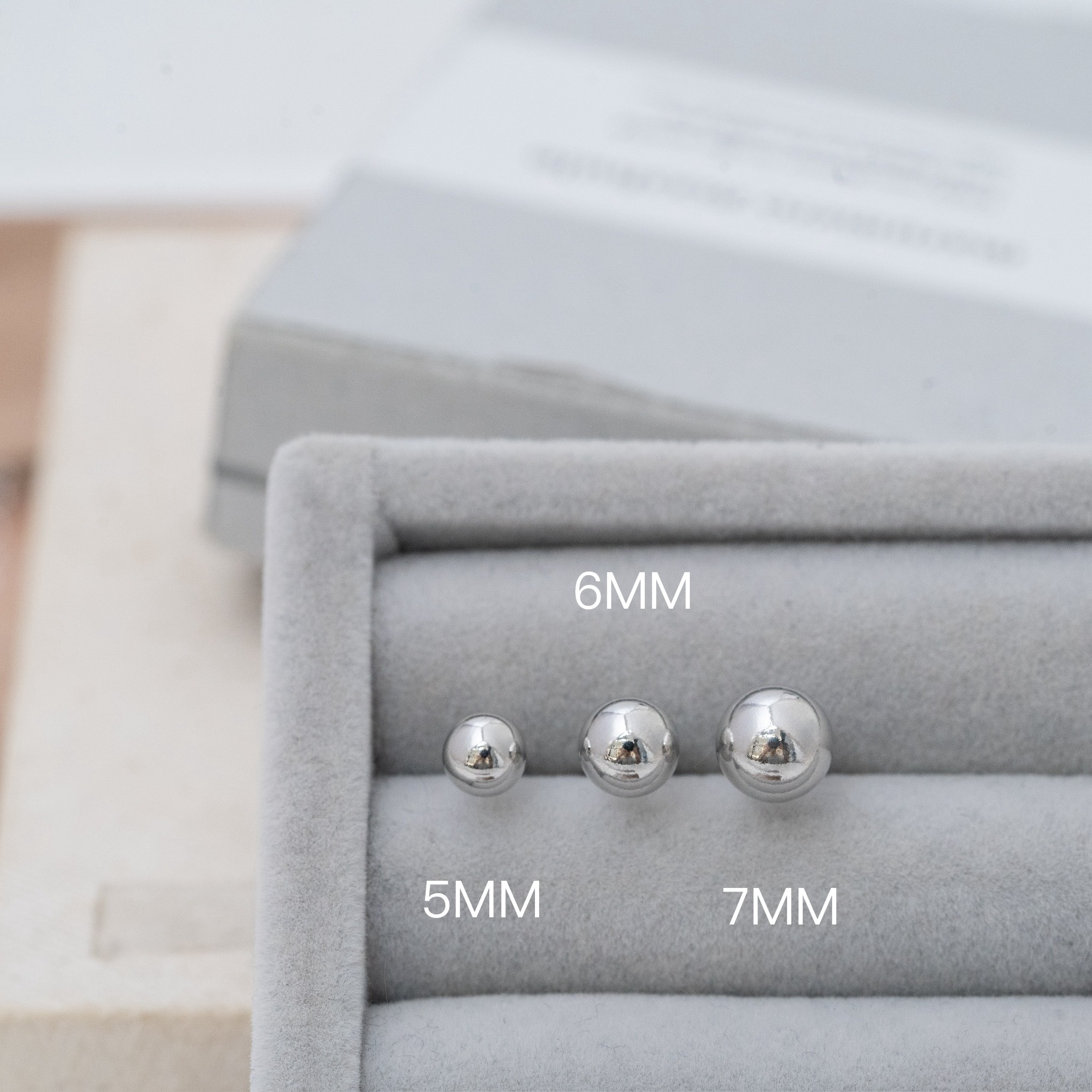 Sve13 (7mm銀珠，鍍白金）