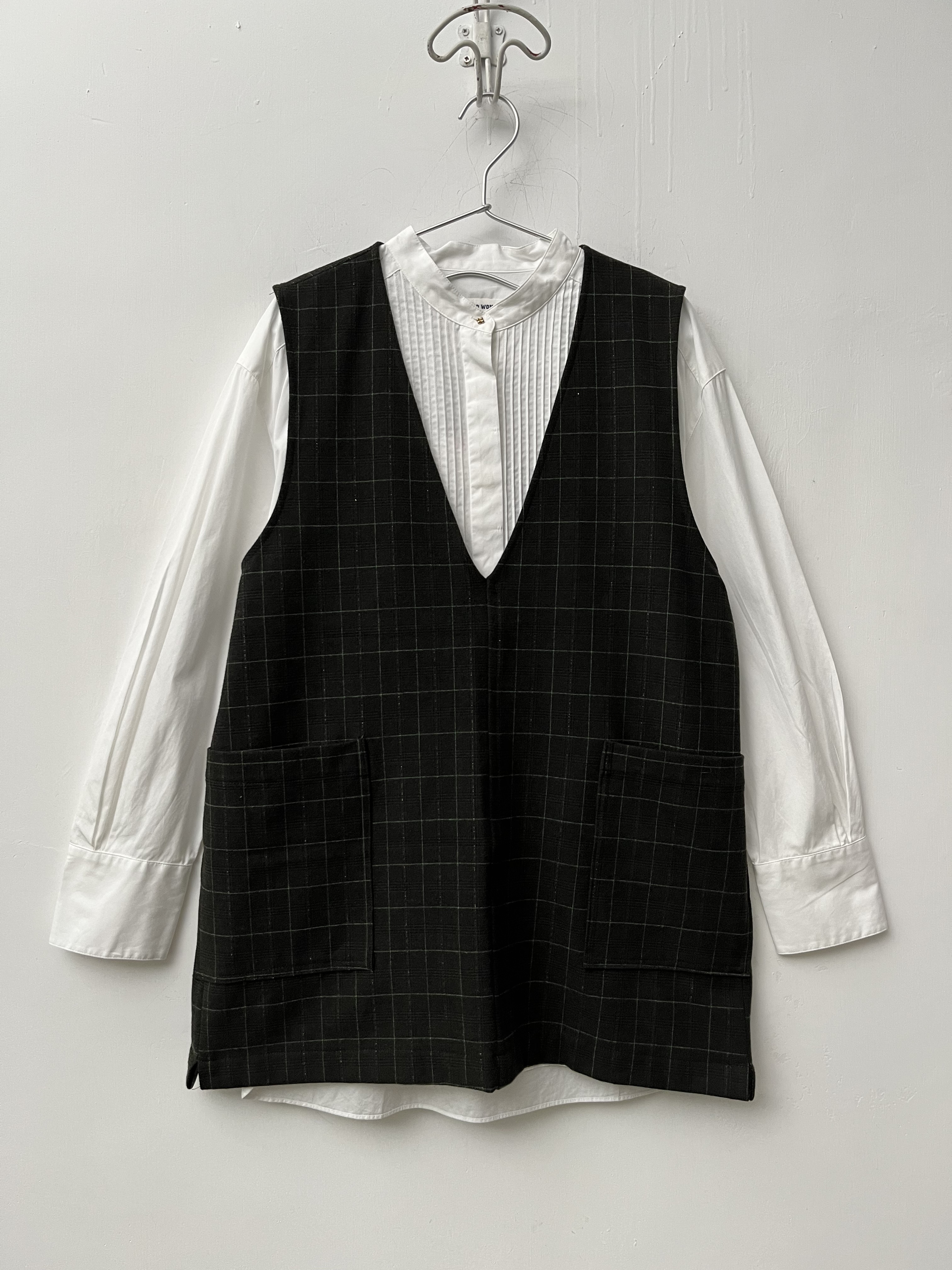 日本製炭灰色格仔背心