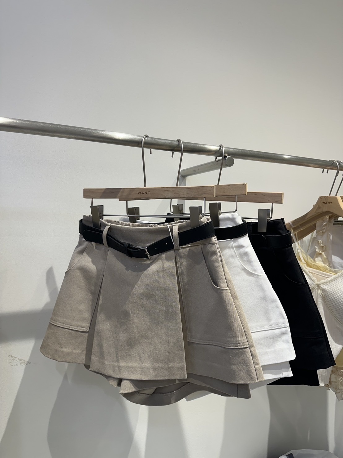 【正韓連線款】後鬆緊含腰帶A字短褲裙