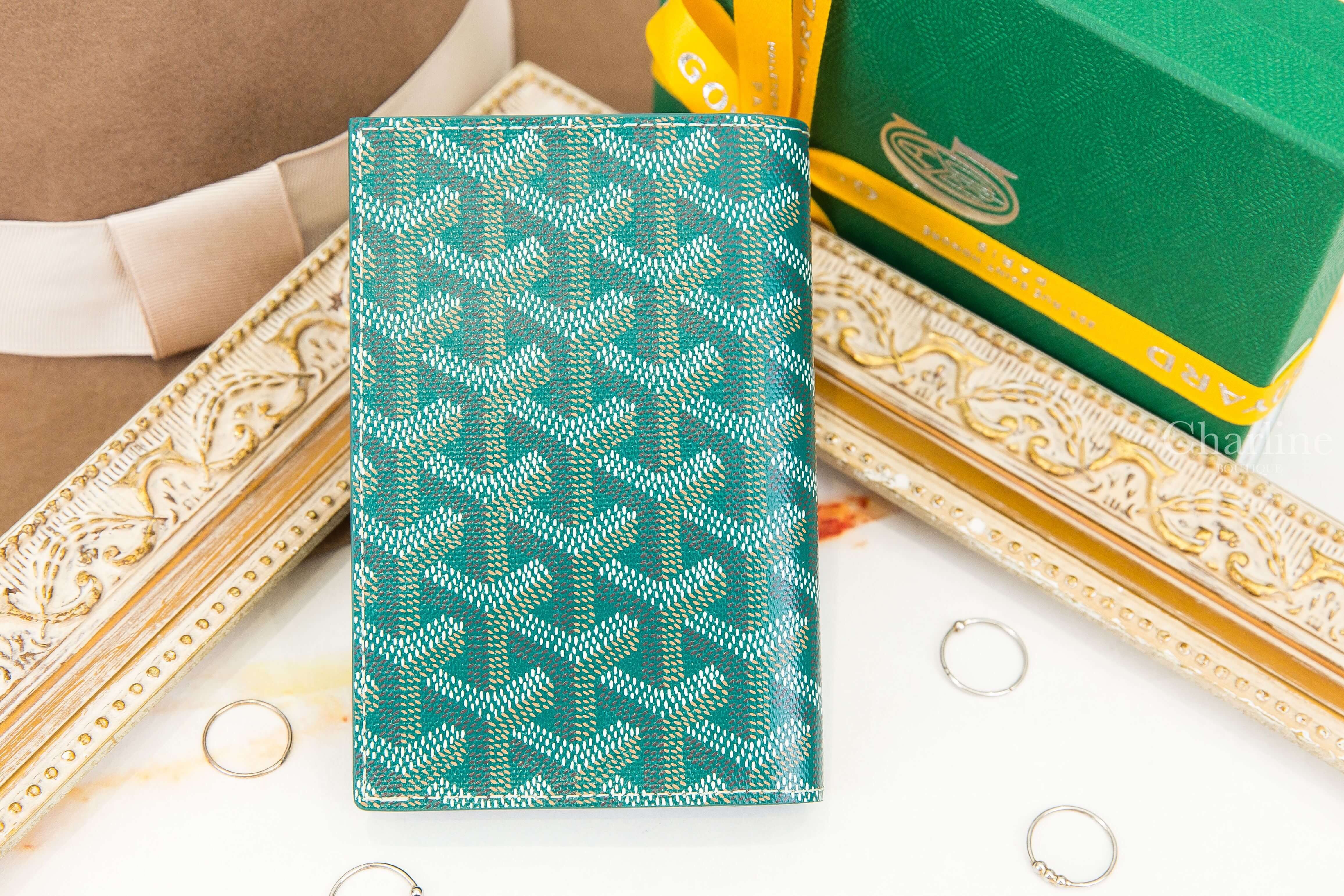 Goyard Grenelle Passport Cover 綠色小牛皮拼黃色夾層內裡護照夾-Charline Boutique 精品代購