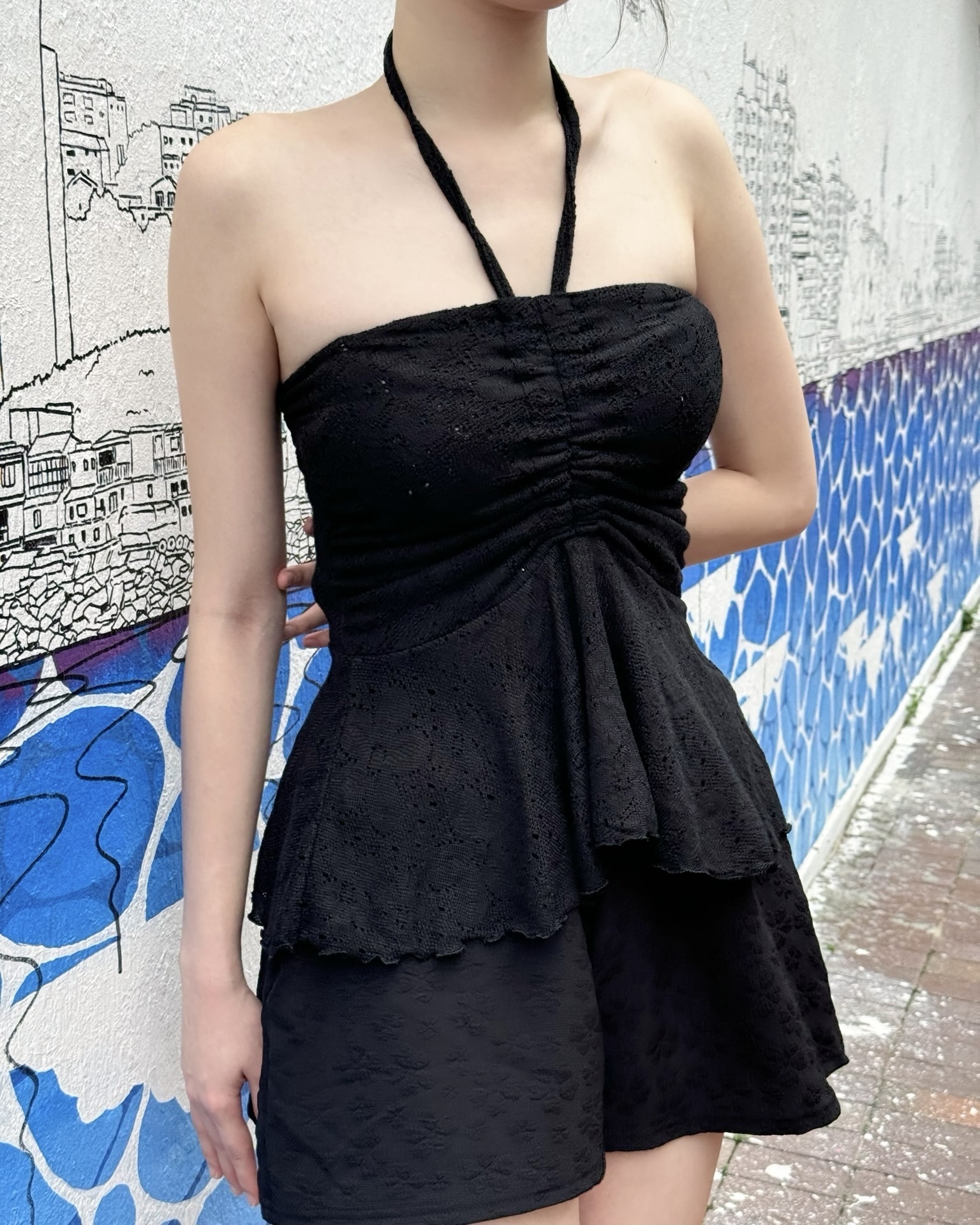 #V020 掛脖皺褶飄逸上衣