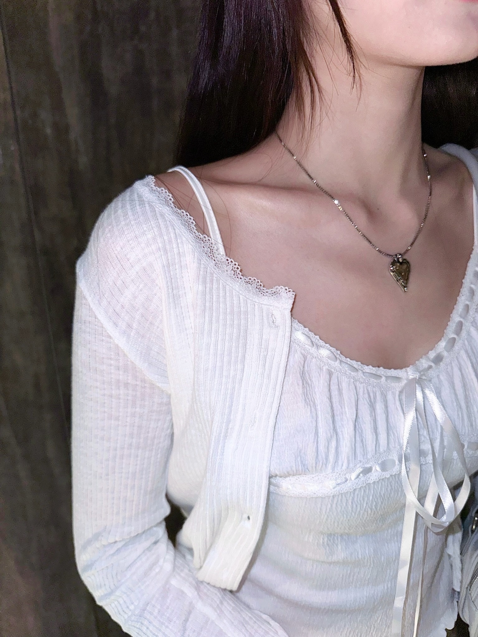 #O001 百搭蕾絲暗紋小外套