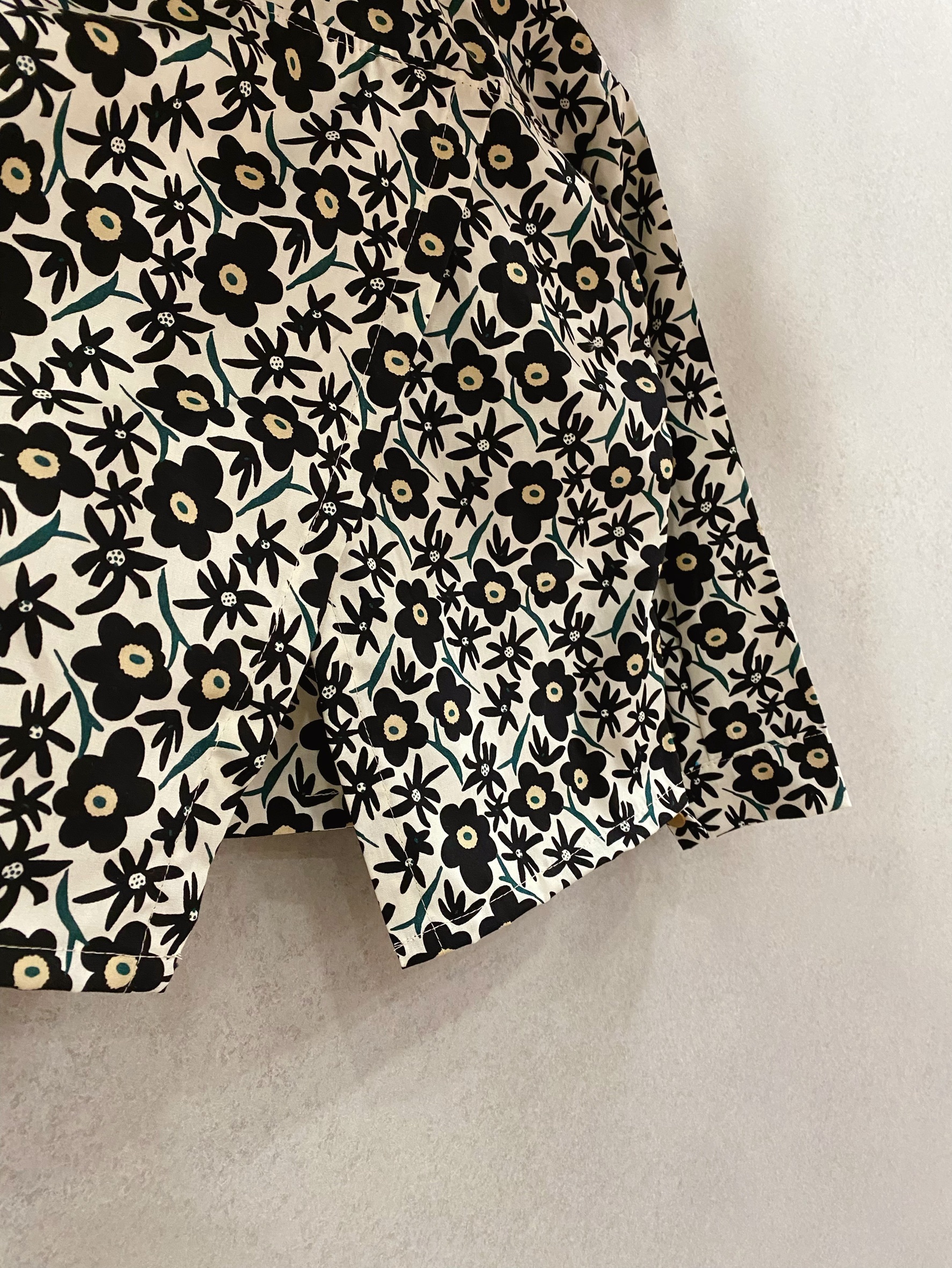 黑花 歐爸外套(110)