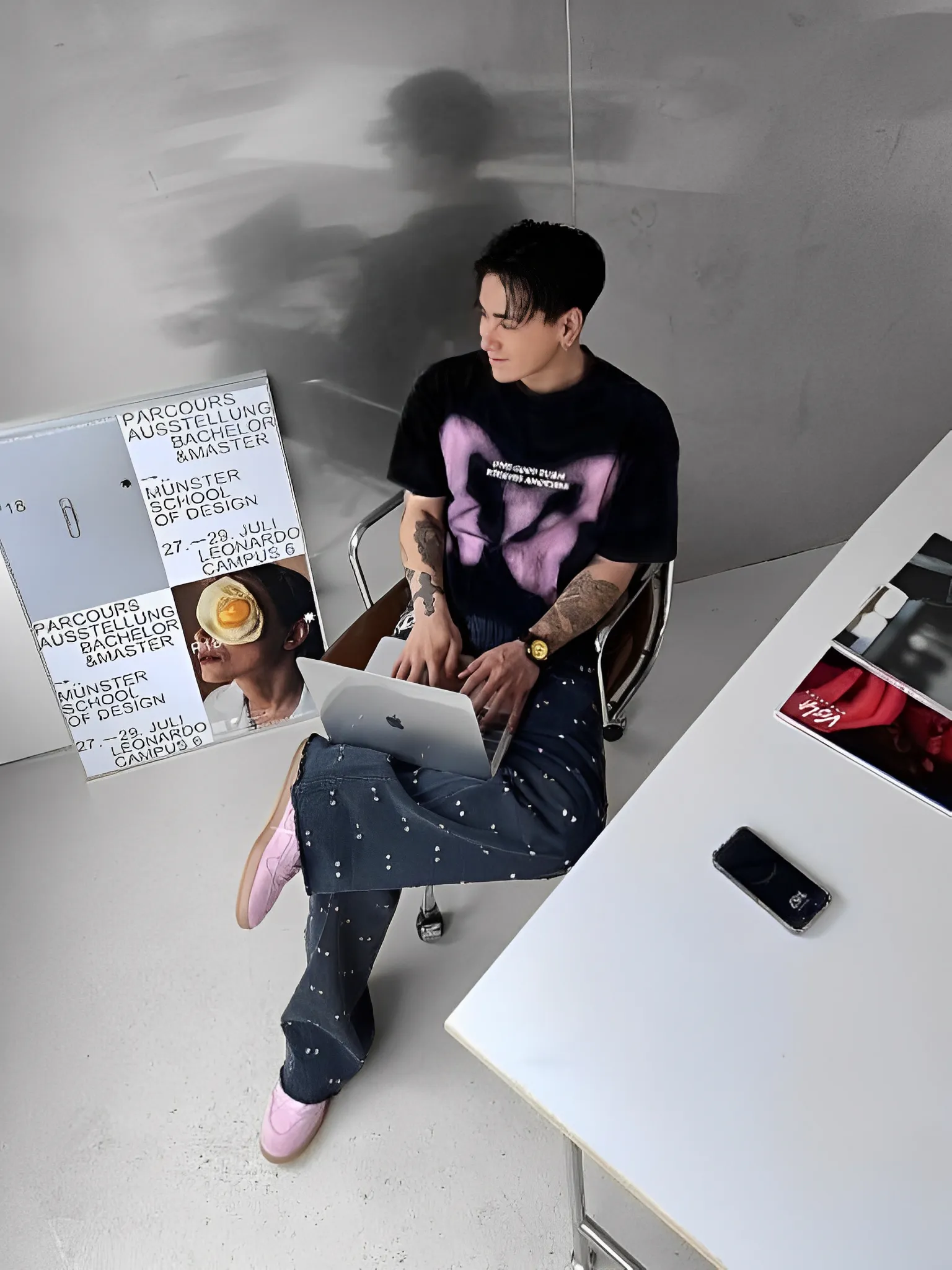 噴墨 蝴蝶 設計 寬鬆 短袖