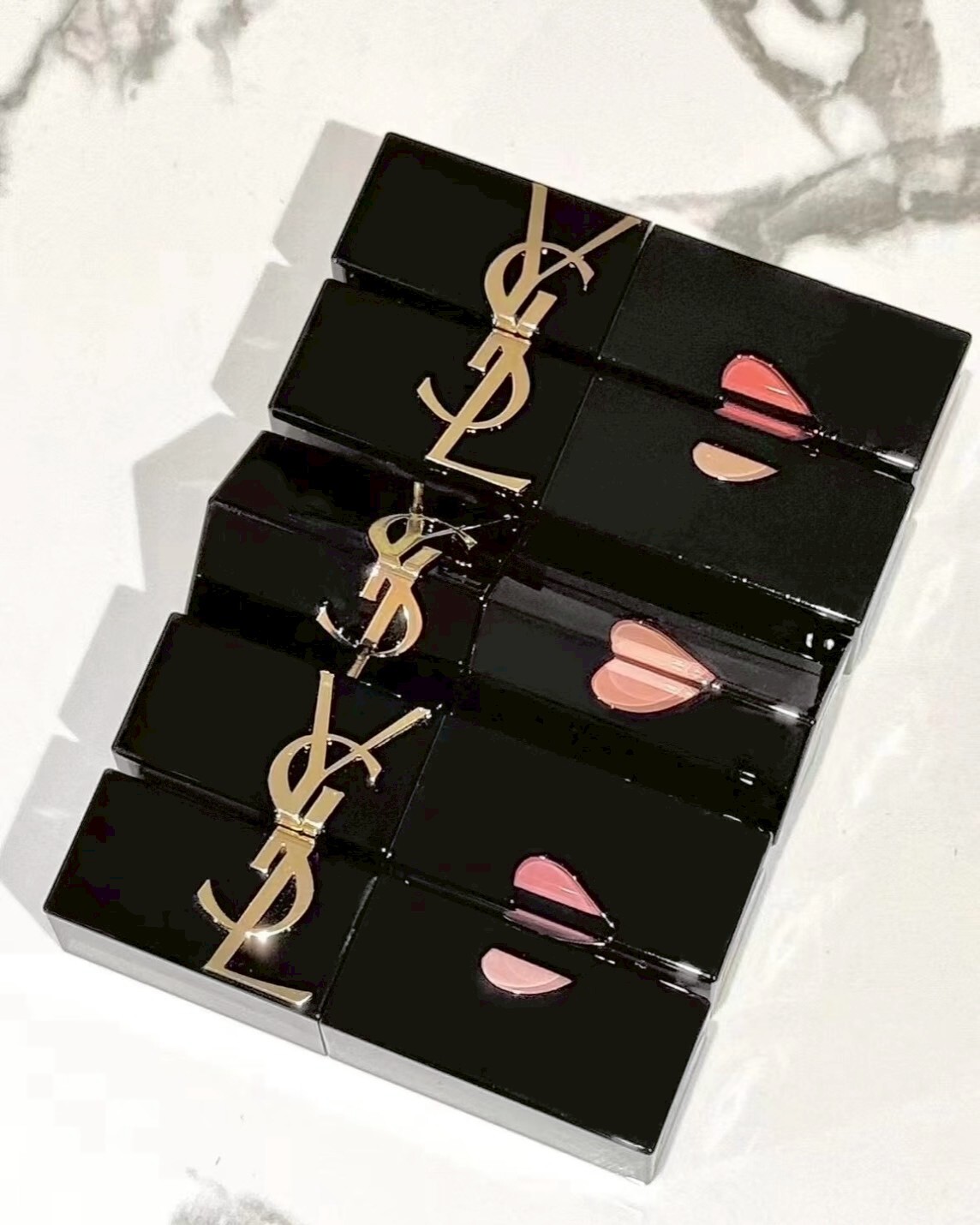 YSL 聖羅蘭 奢華印記鎖心光唇釉 黑管 愛心