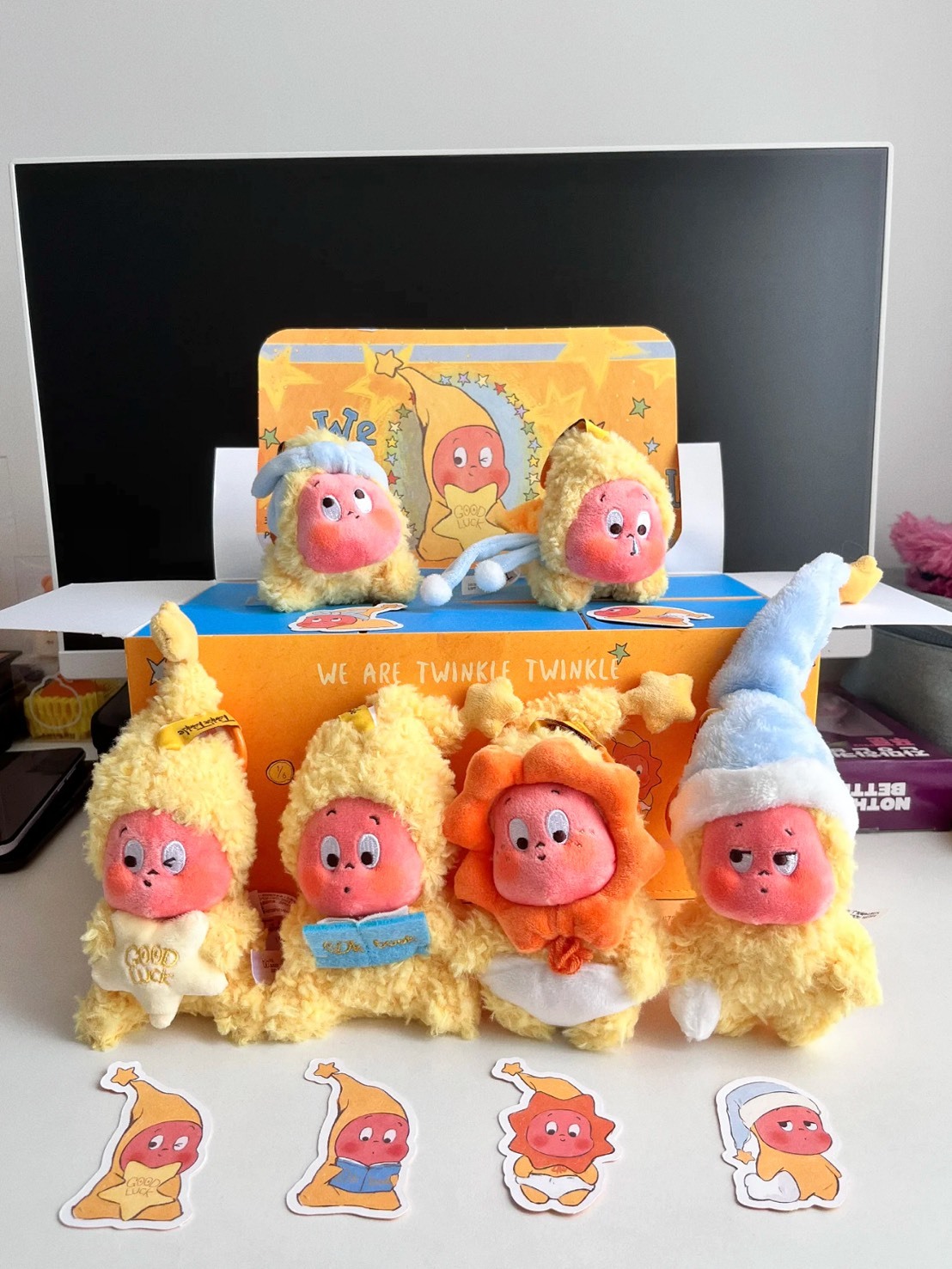 小紅書爆款❤️‍🔥泡泡瑪特 我們都是星星人系列 毛絨掛件 盲盒