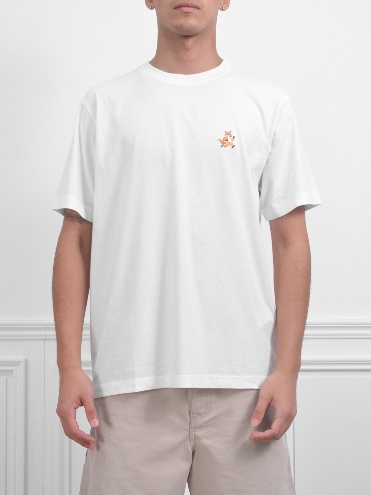 Maison Kitsune Speedy Fox Patch Cotton T-Shirt 跑步狐狸刺繡短袖 黑/白/藍【MM00125KJ0008】