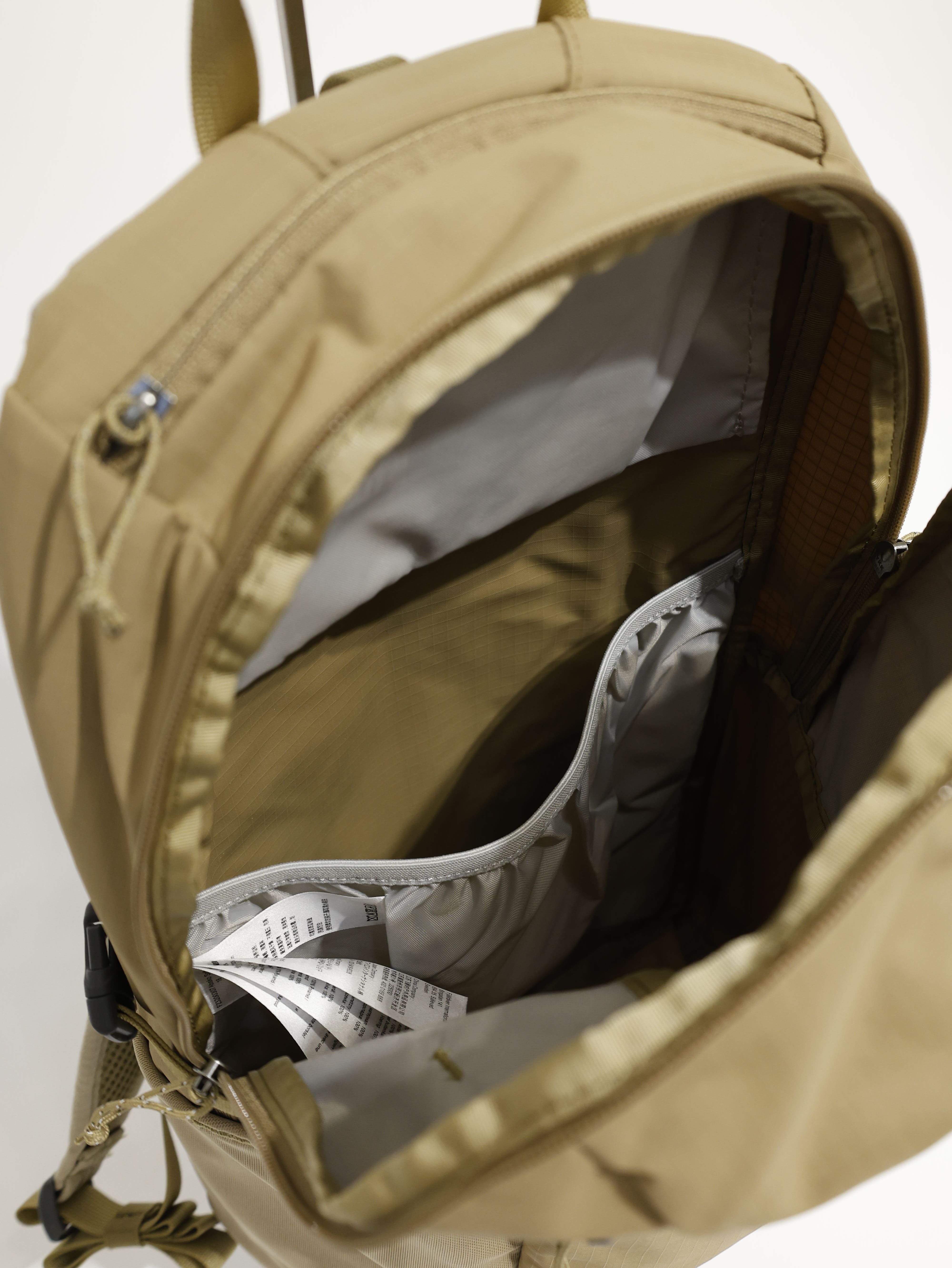 FJALLRAVEN 小狐狸  Abisko Softpack 16 後背包 FR23200307