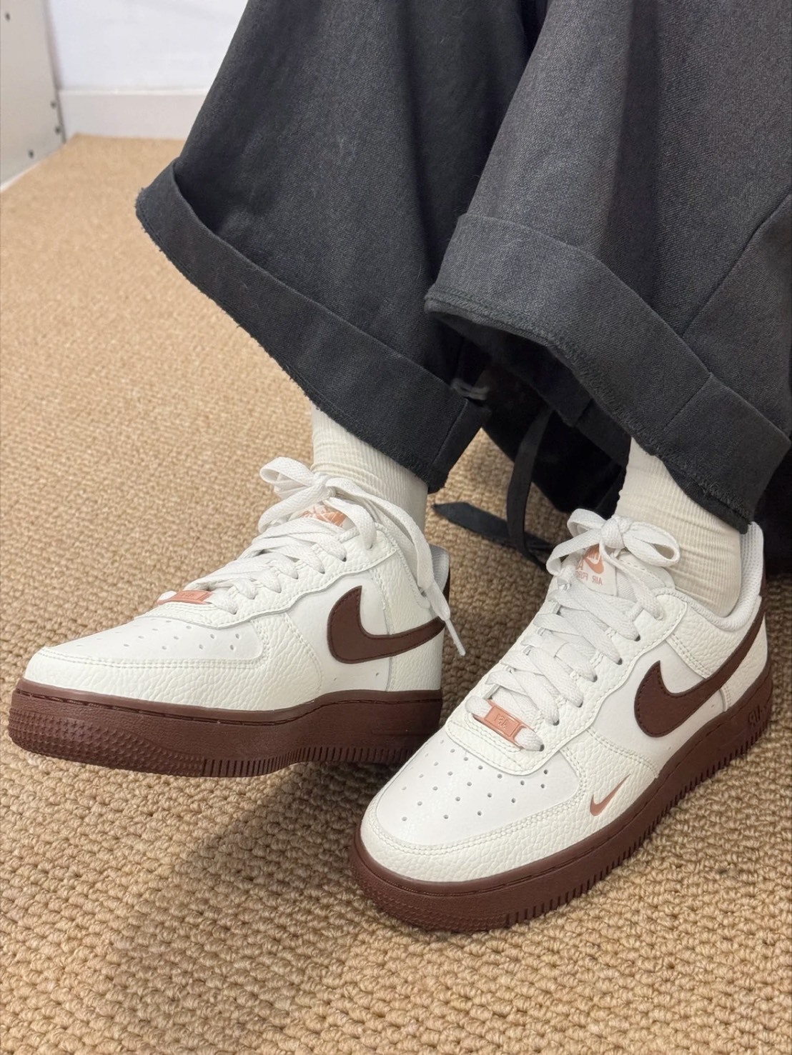 NIKE AIR FORCE 米白棕