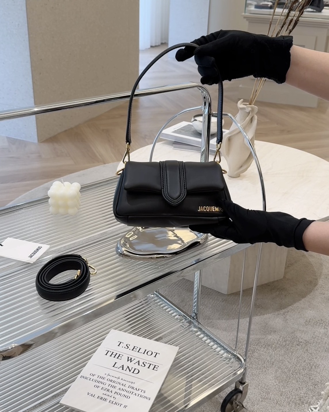 JACQUEMUS｜LE PETIT BAMBIMOU 小號斜跨包 黑色