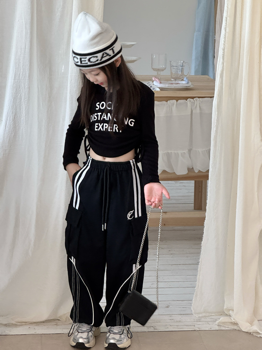 抽繩短版字母針織上衣