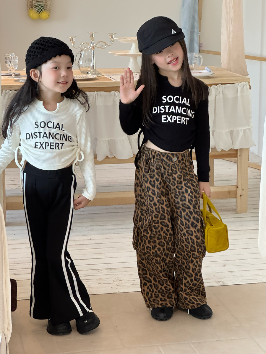 抽繩短版字母針織上衣