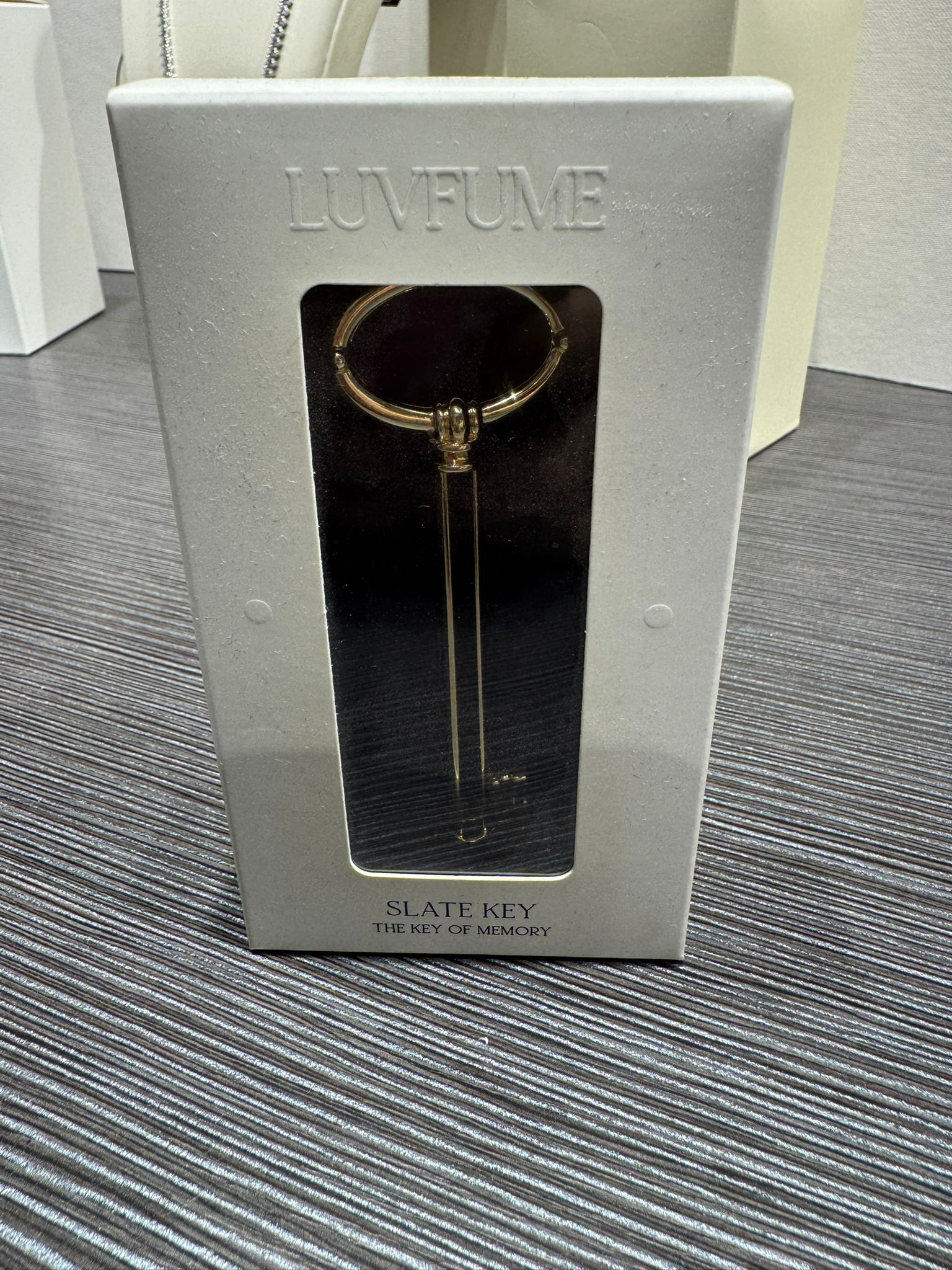 LUVFUME- Sqeezer Slate Key