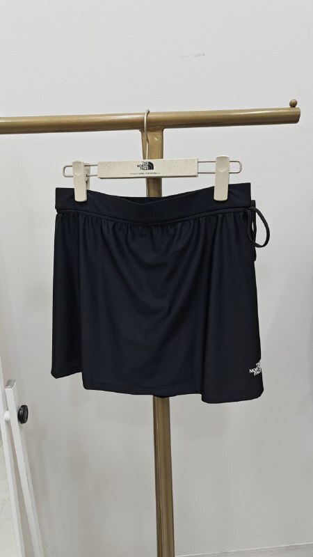 [K] THENORTHFACE BLACK W'S WAVEY WRAP SKIRT, NK6KR30A-BLK (KTNF163)