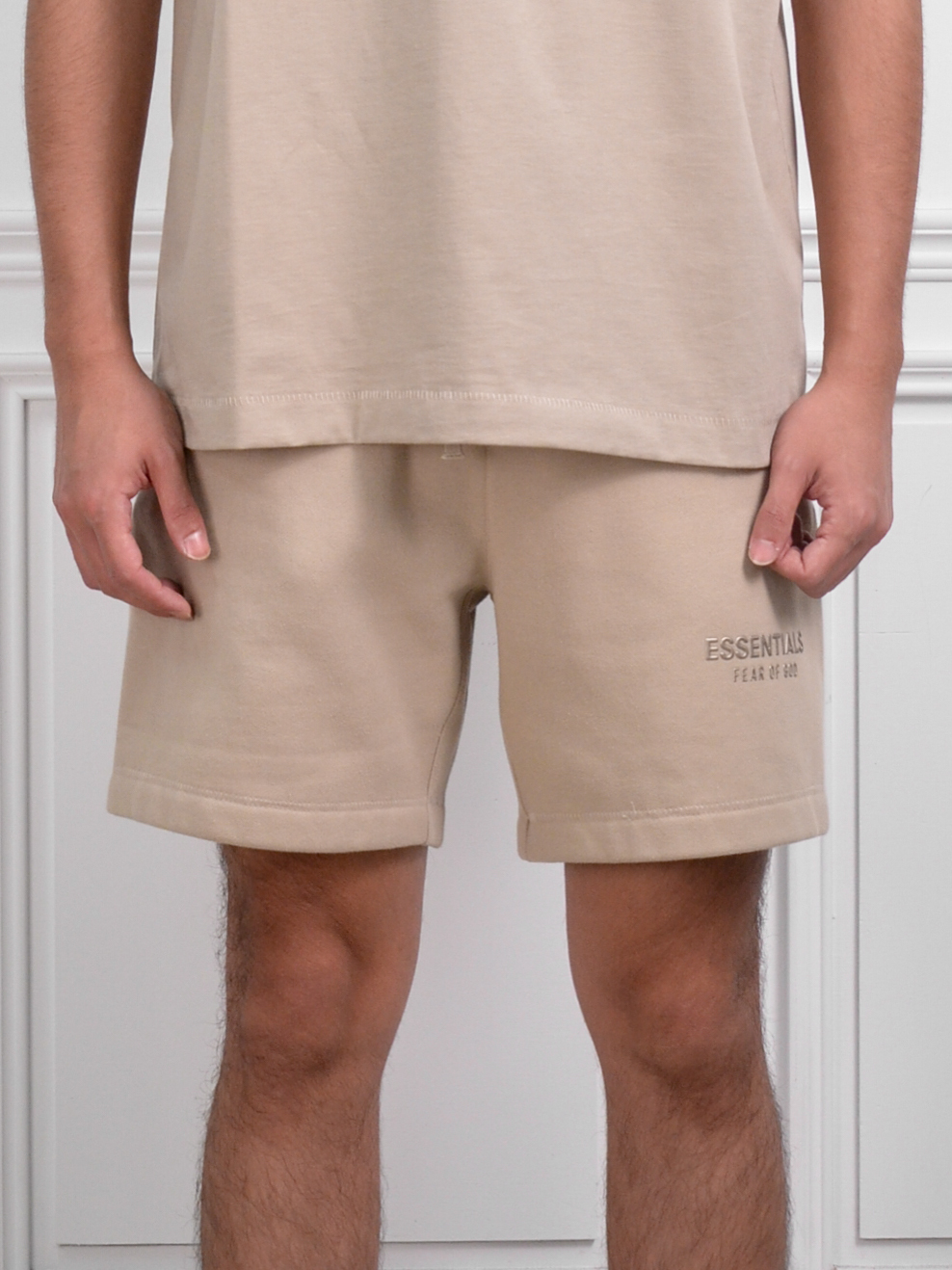 Essentials 金屬質感logo短褲 深灰/淺灰/卡其