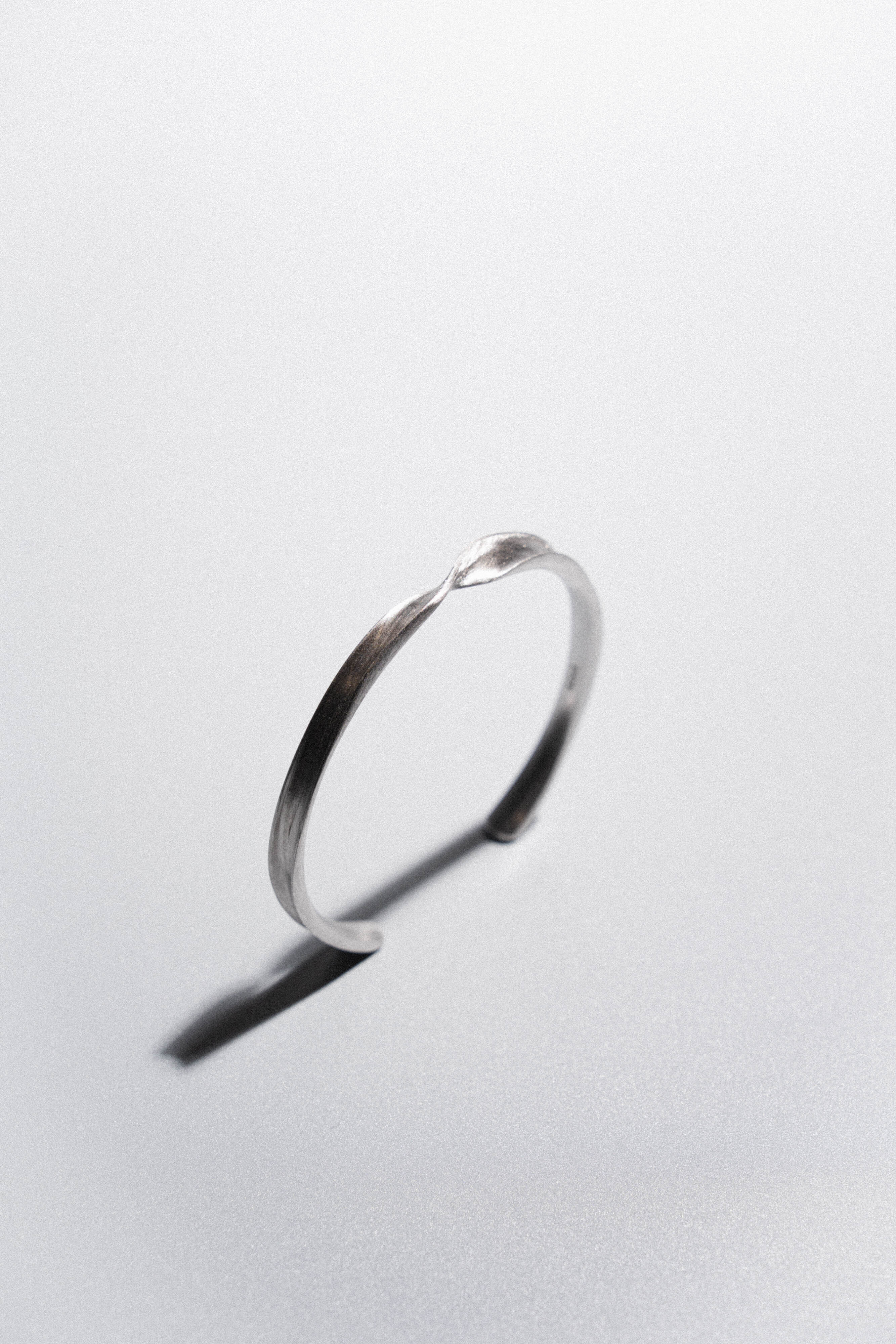 【BLUZ】純銀扭辮磨砂手鐲