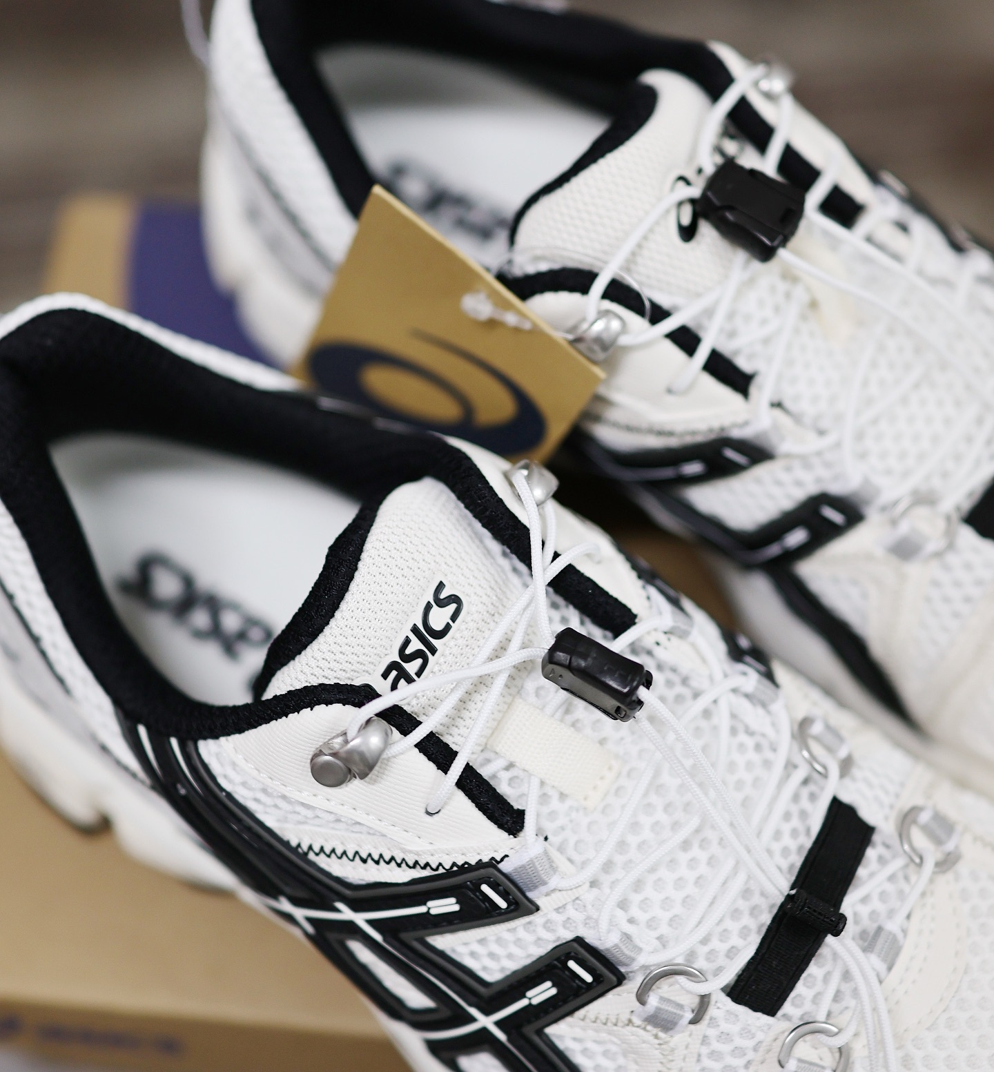 Asics Gel Kahana 8 FL White Black 白黑色