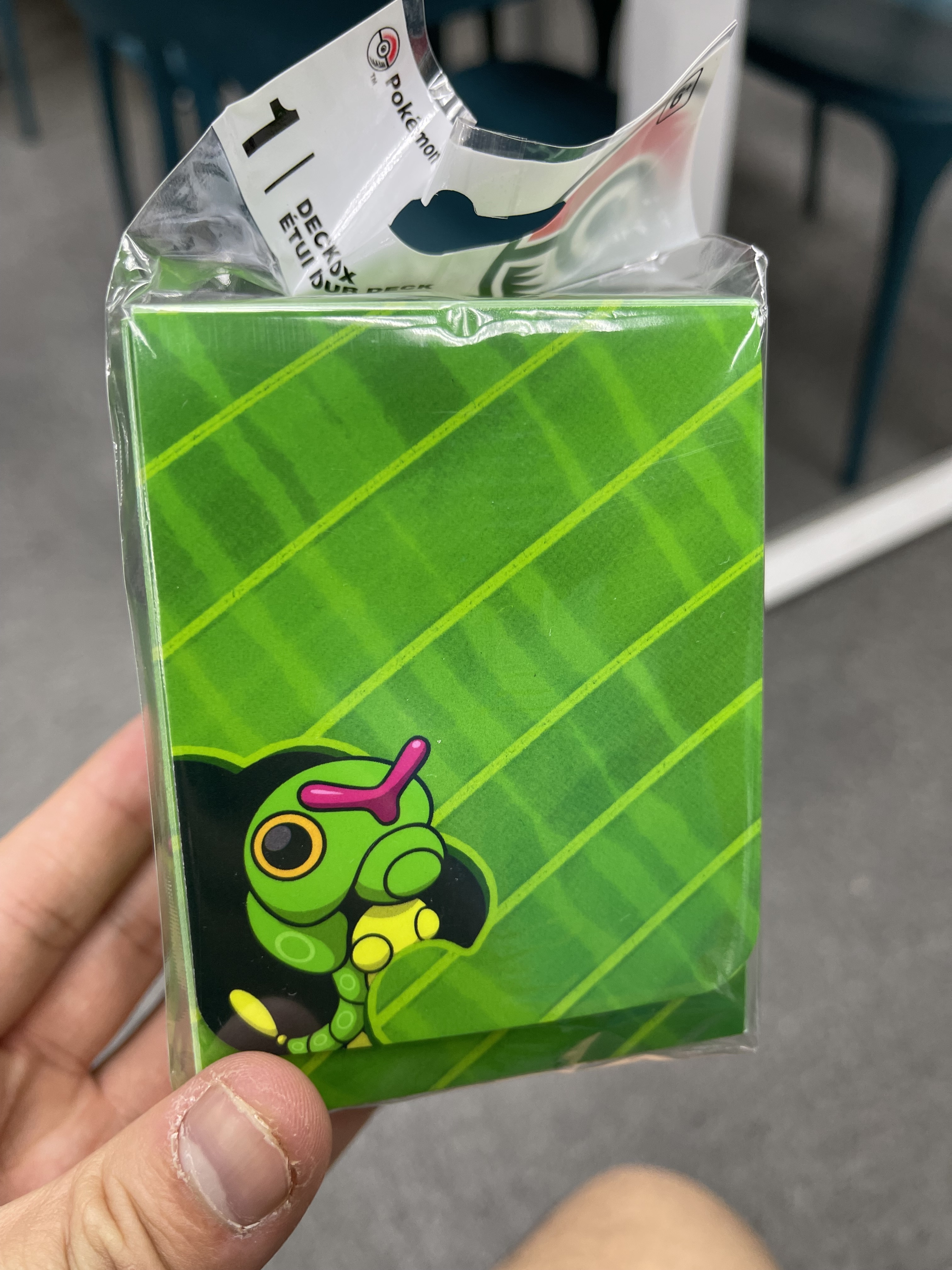 Pokemon Center-綠毛蟲卡盒