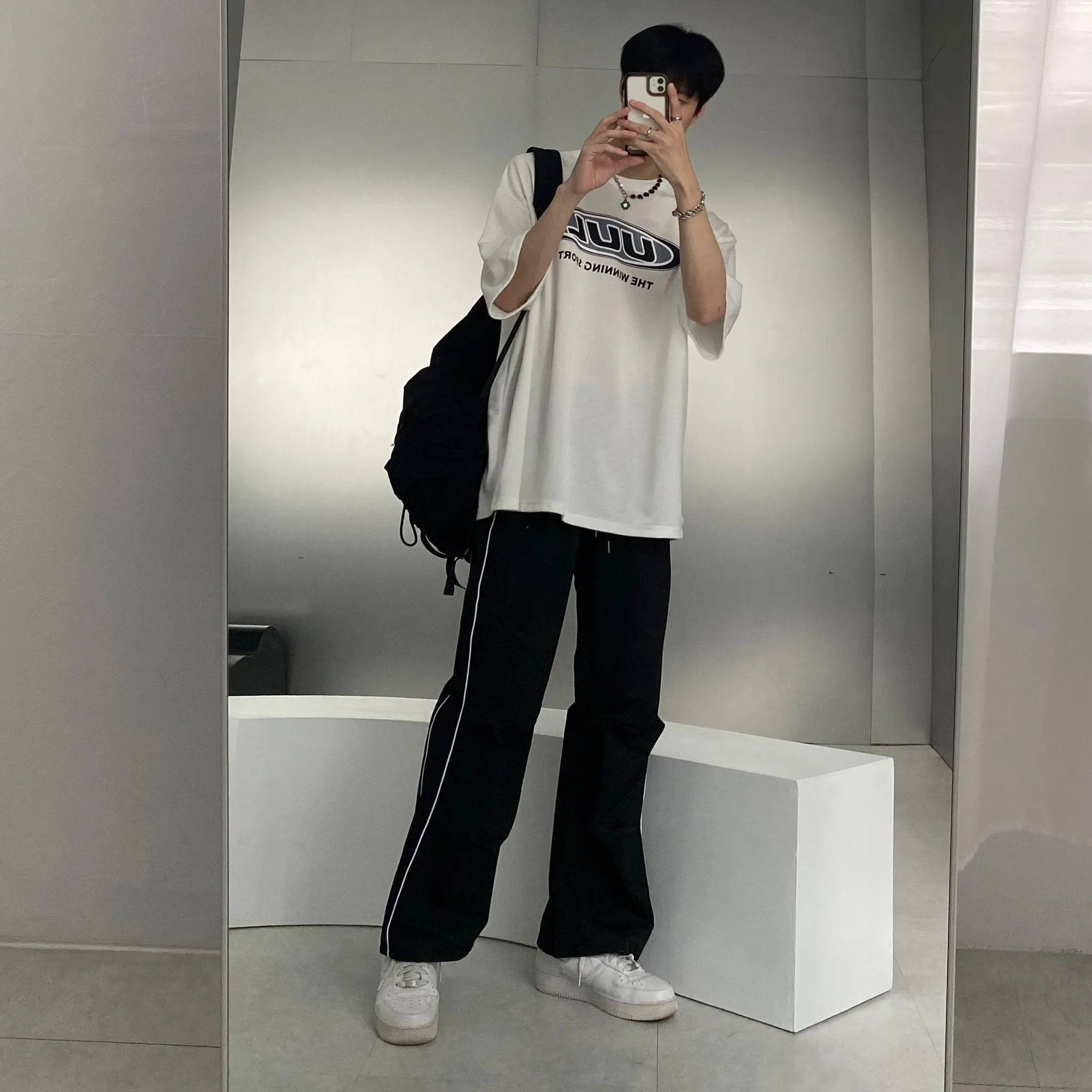 UUL 英文 設計 寬鬆 落肩 短袖