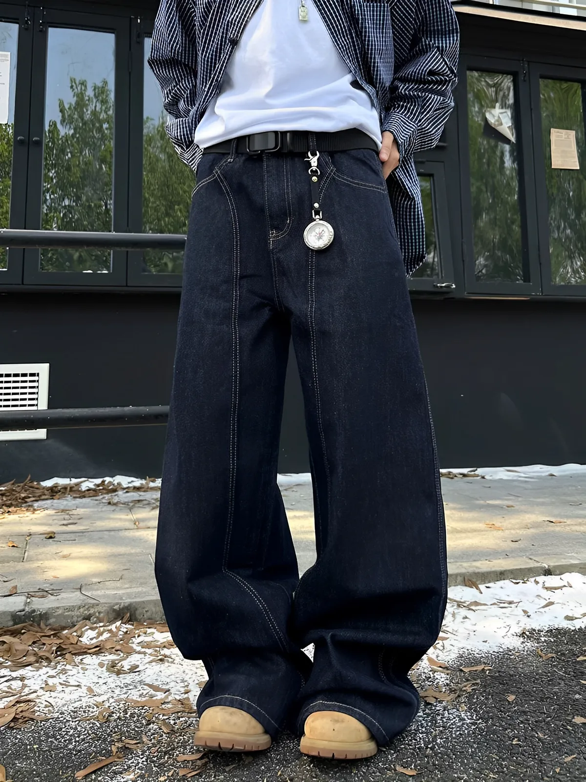 單寧藍 線條 設計 彎刀 牛仔 長褲