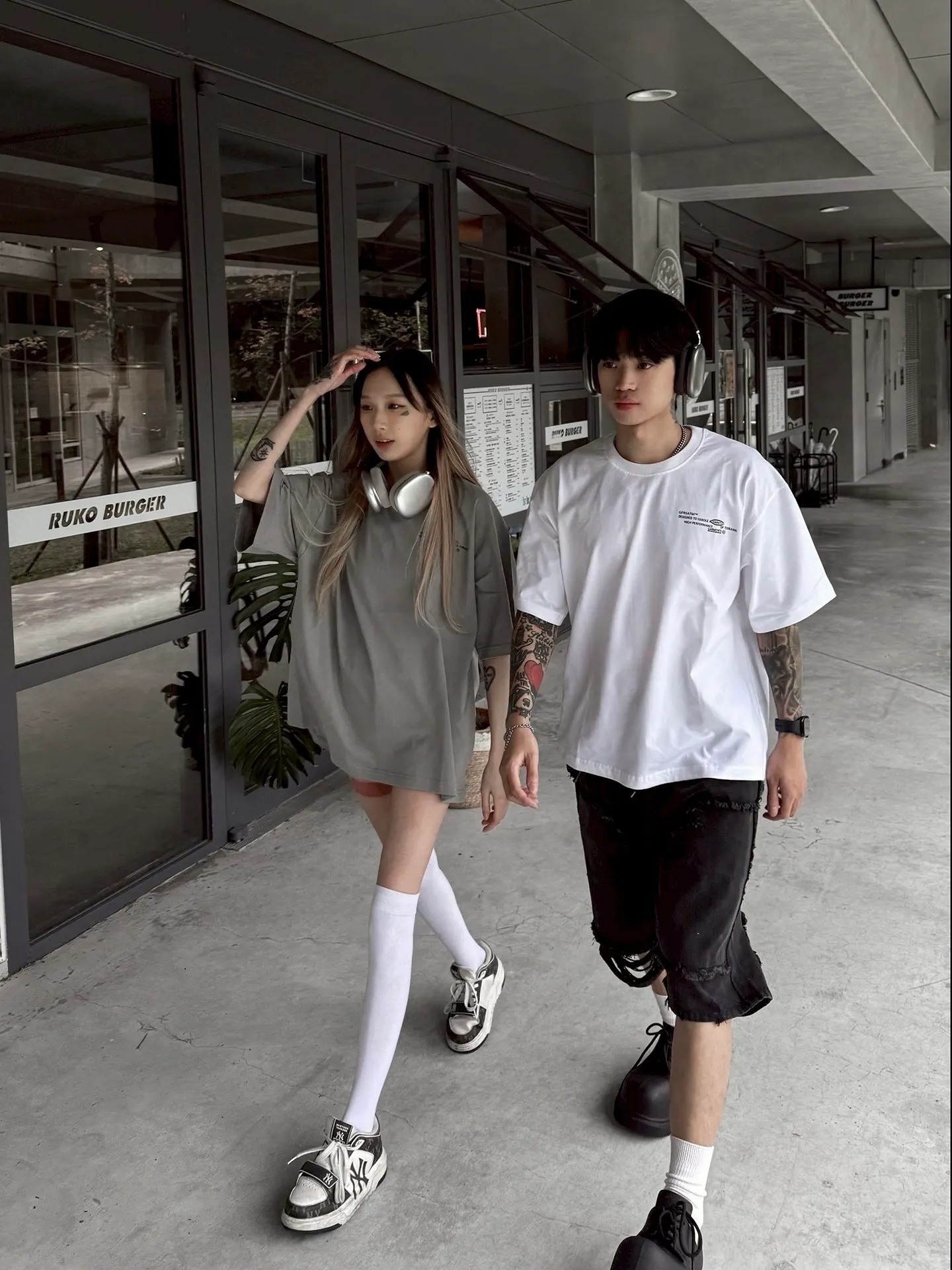 Y2K 英文 設計 小眾 寬鬆 短袖