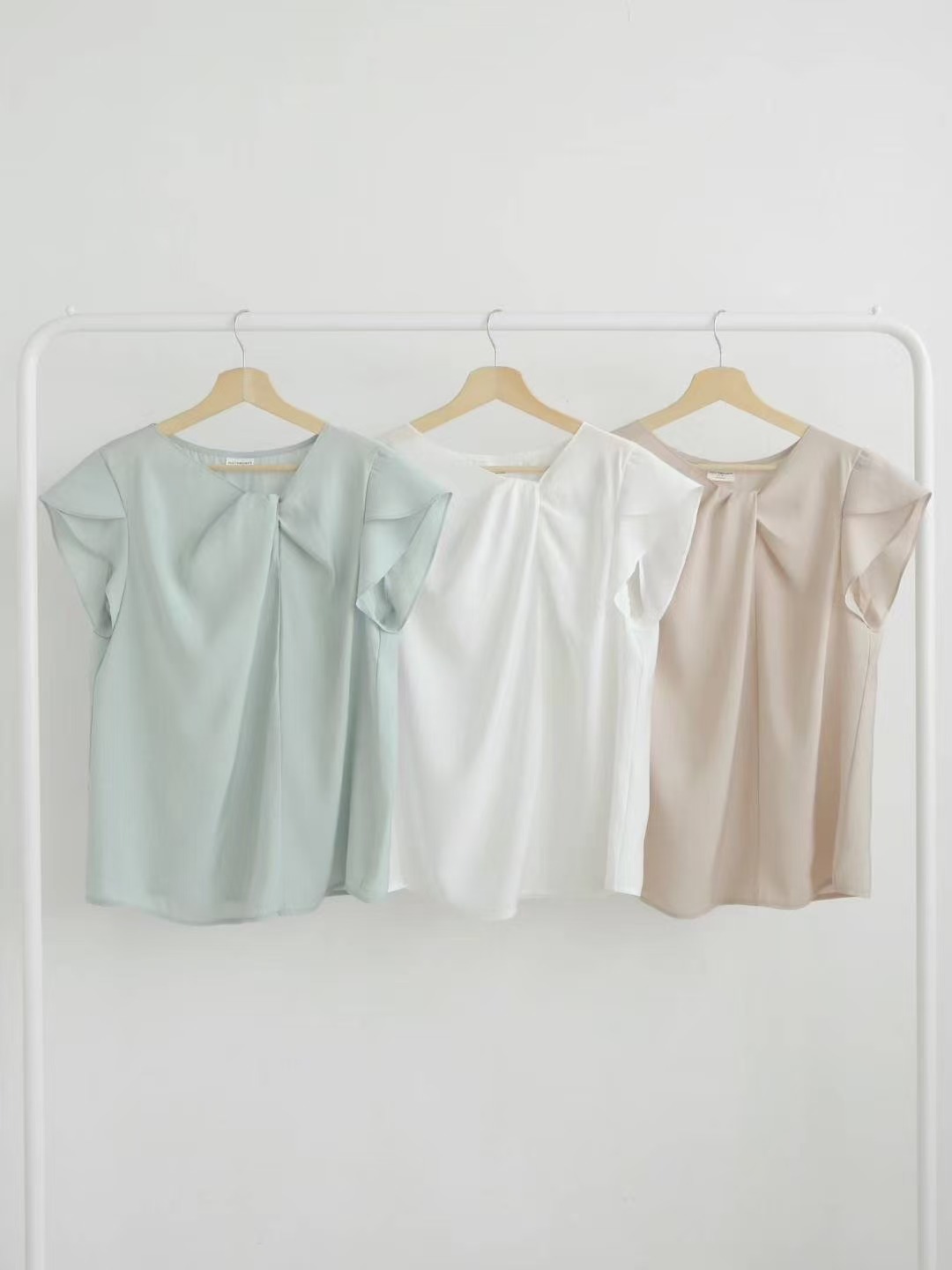 ♥︎Daily Twist-front Top