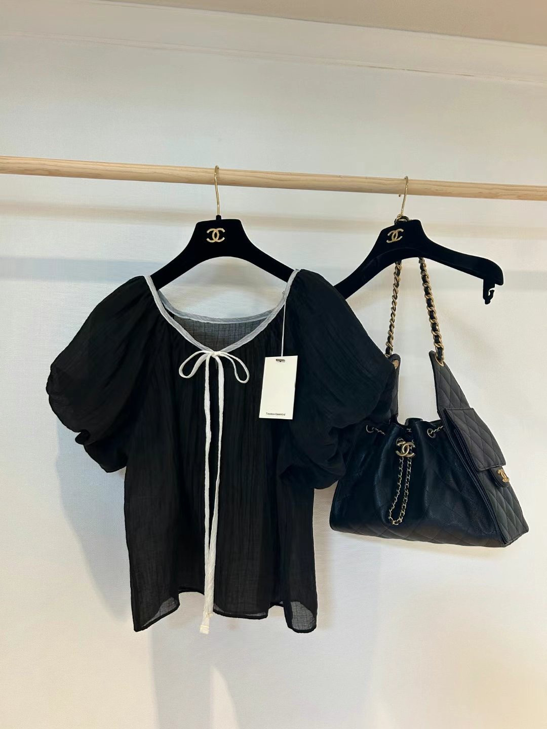 ♥︎法式BomBom袖綁帶小上衣