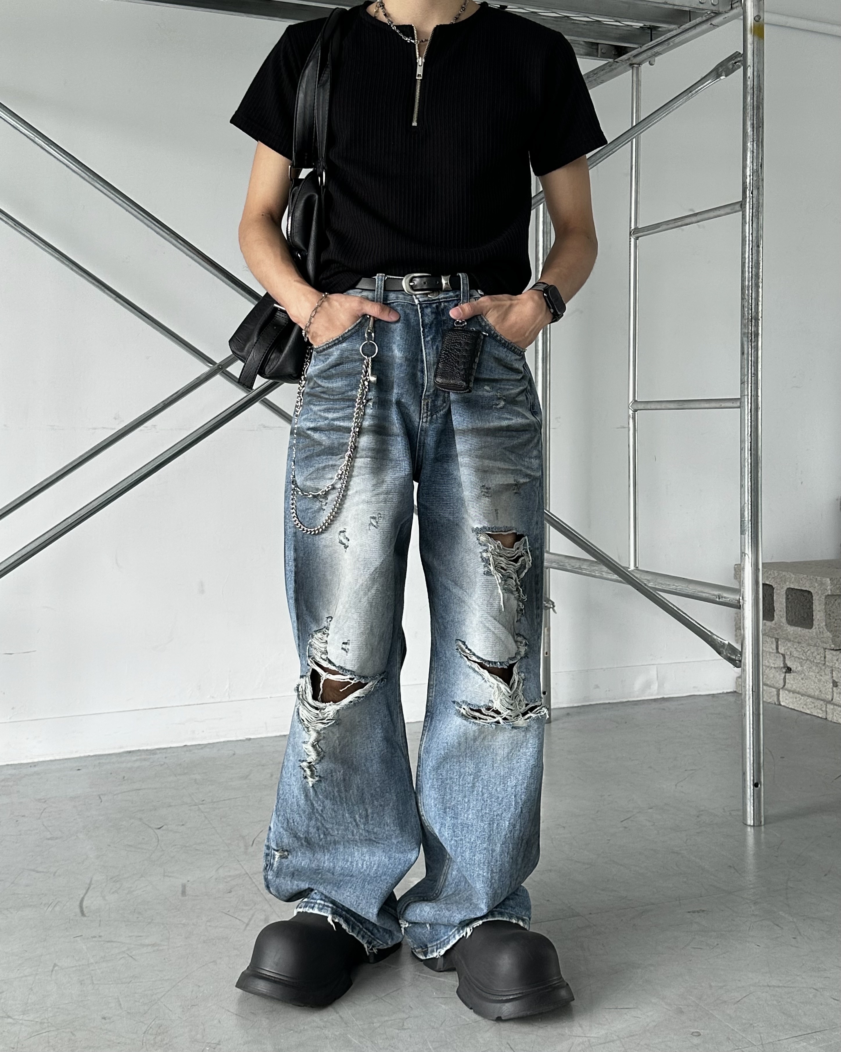 𝐇·𝐓·𝐒 韓國 髒染 水洗做舊 破壞抽鬚 不規則 裂紋 闊腿 直筒 牛仔 長褲