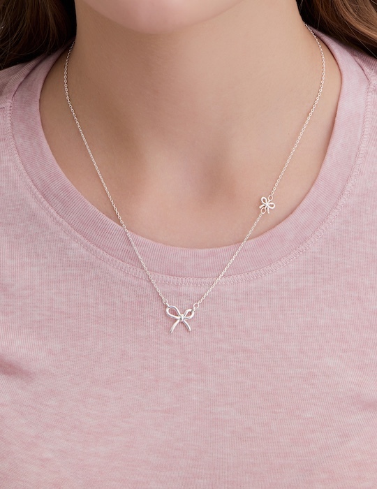 心動點綴蝴蝶結項鍊