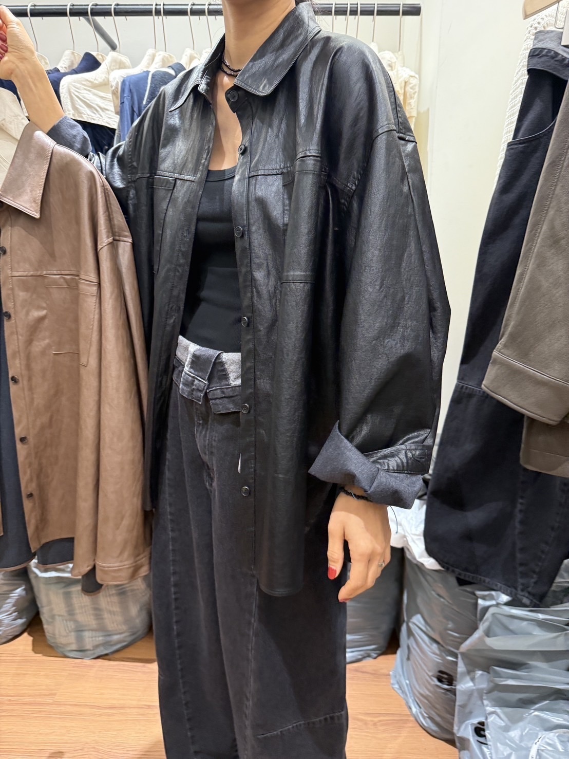 【韓國連線款】長版皮革襯衫