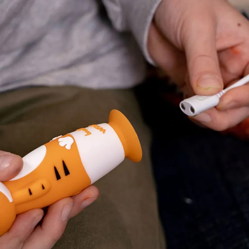 Brush Baby WildOnes USB充電線