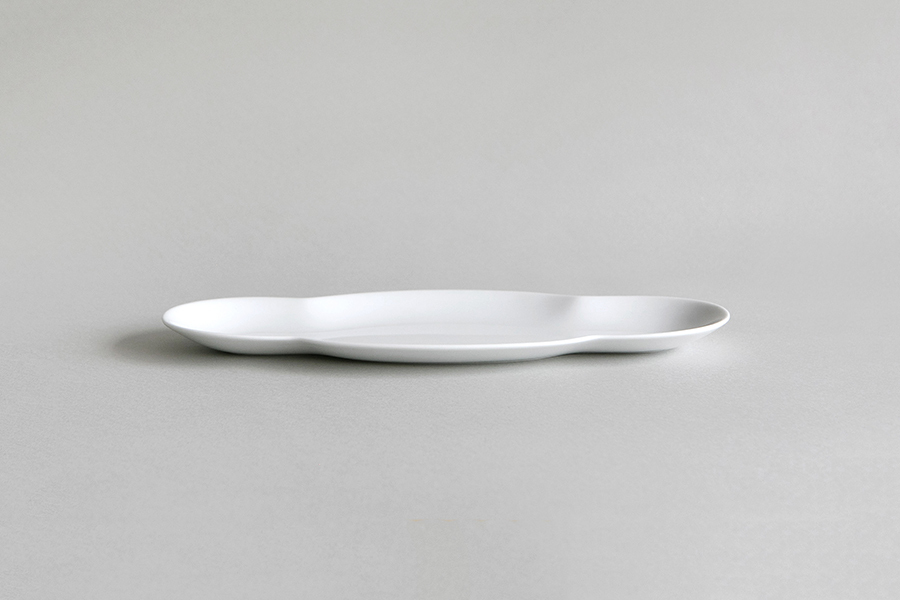 yumiko iihoshi porcelain - pattern D27 白