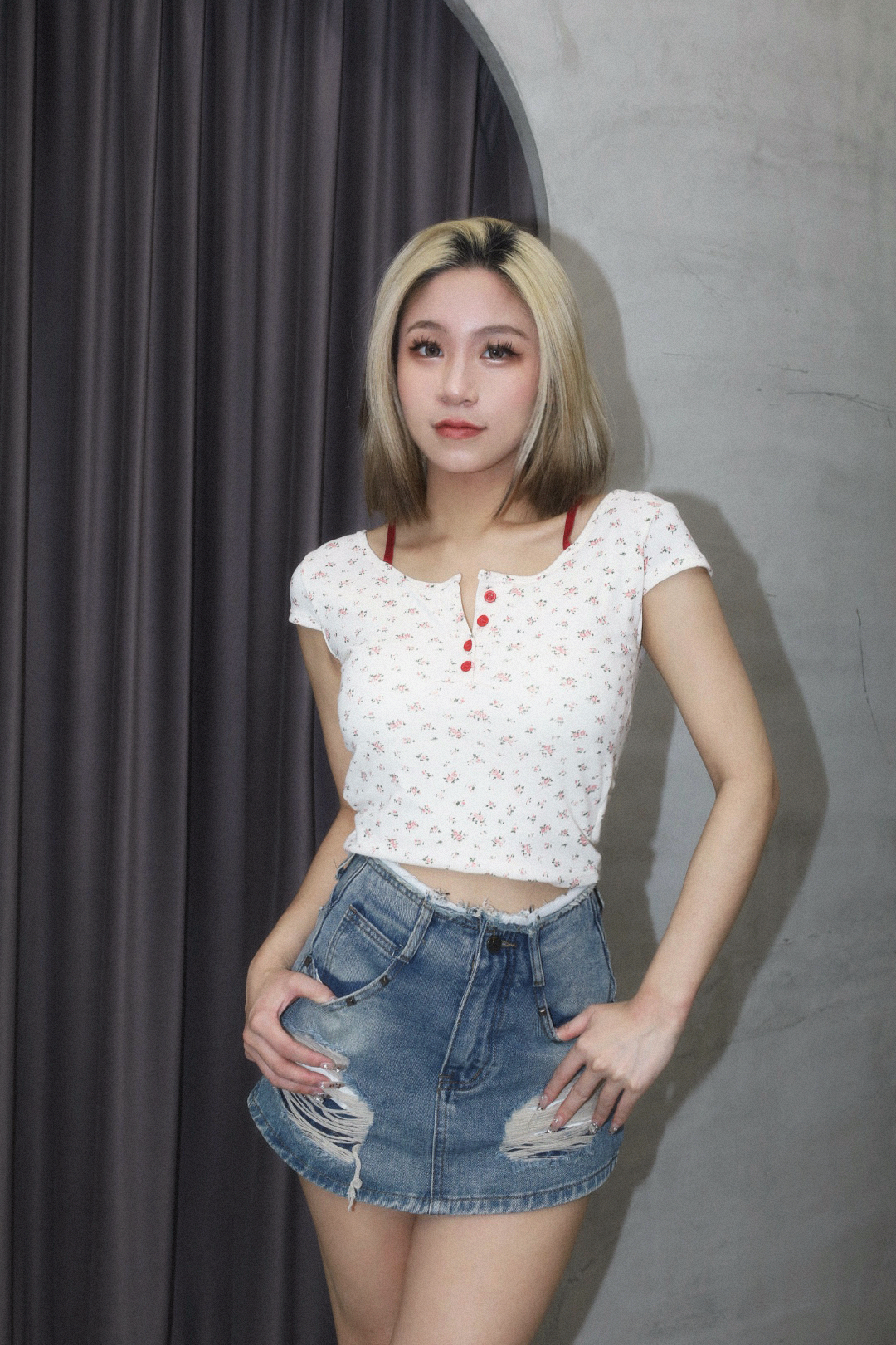 方領假兩件上衣