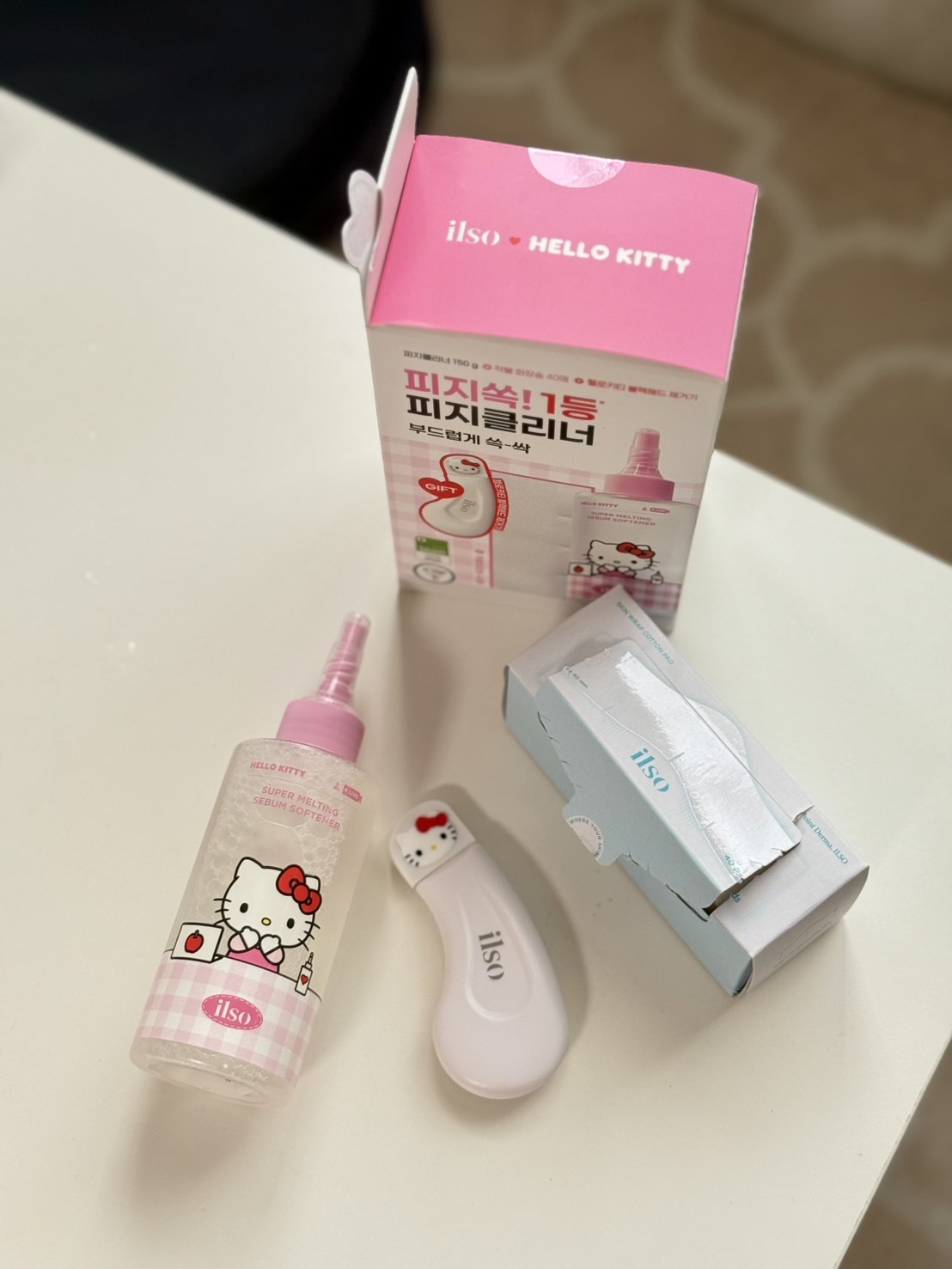 📦預購  ilso x Hello kitty- Kitty黑頭鏟+棉花棒10支