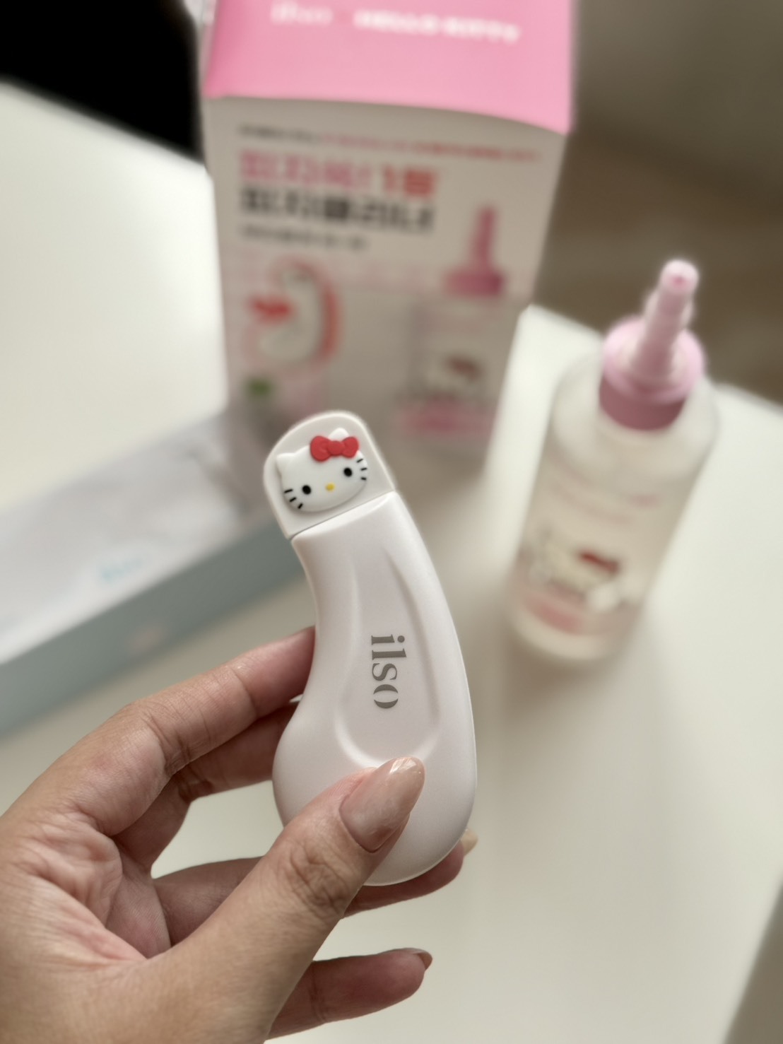 📦預購  ilso x Hello kitty- Kitty黑頭鏟+棉花棒10支