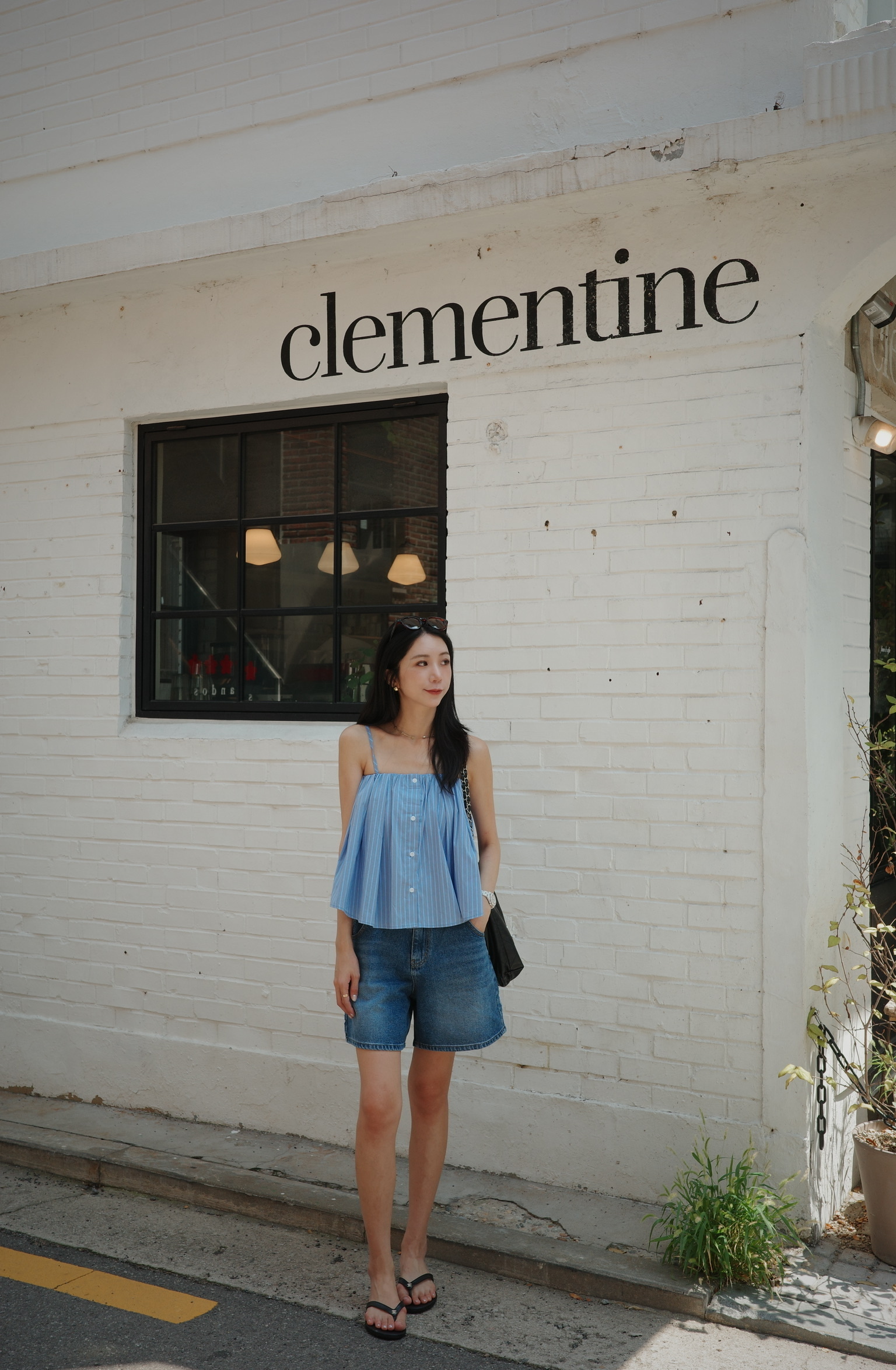 【韓國連線款】側邊刷破四分牛仔短褲