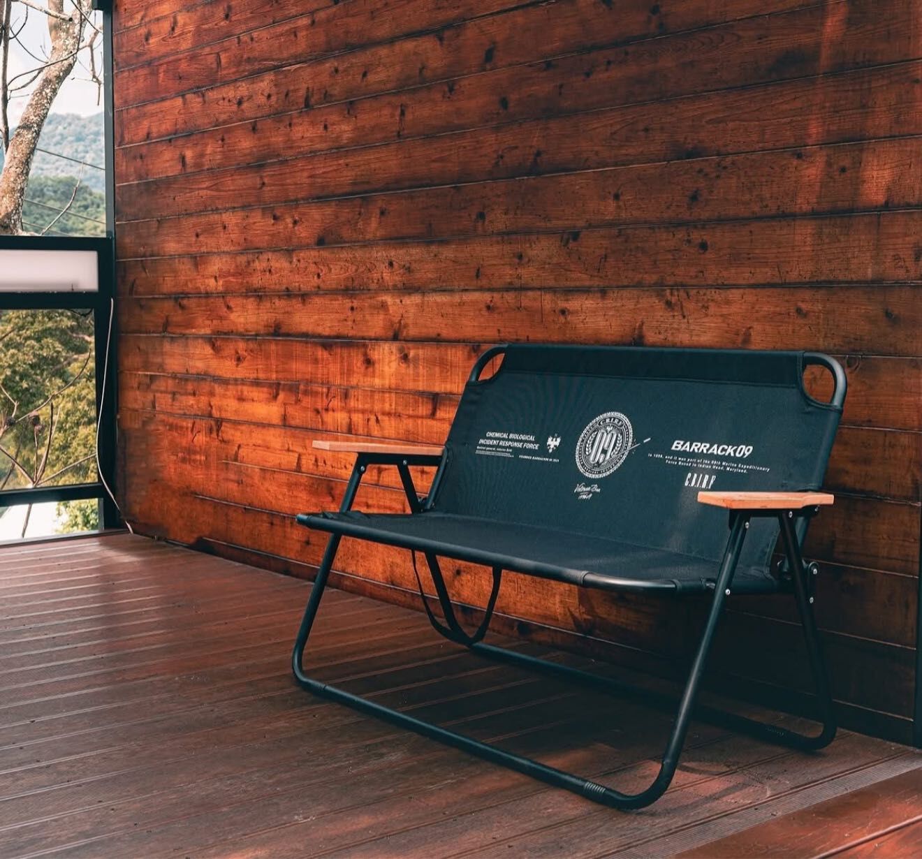 【BARRACK09】手繪圖騰雙人椅｜BA020001