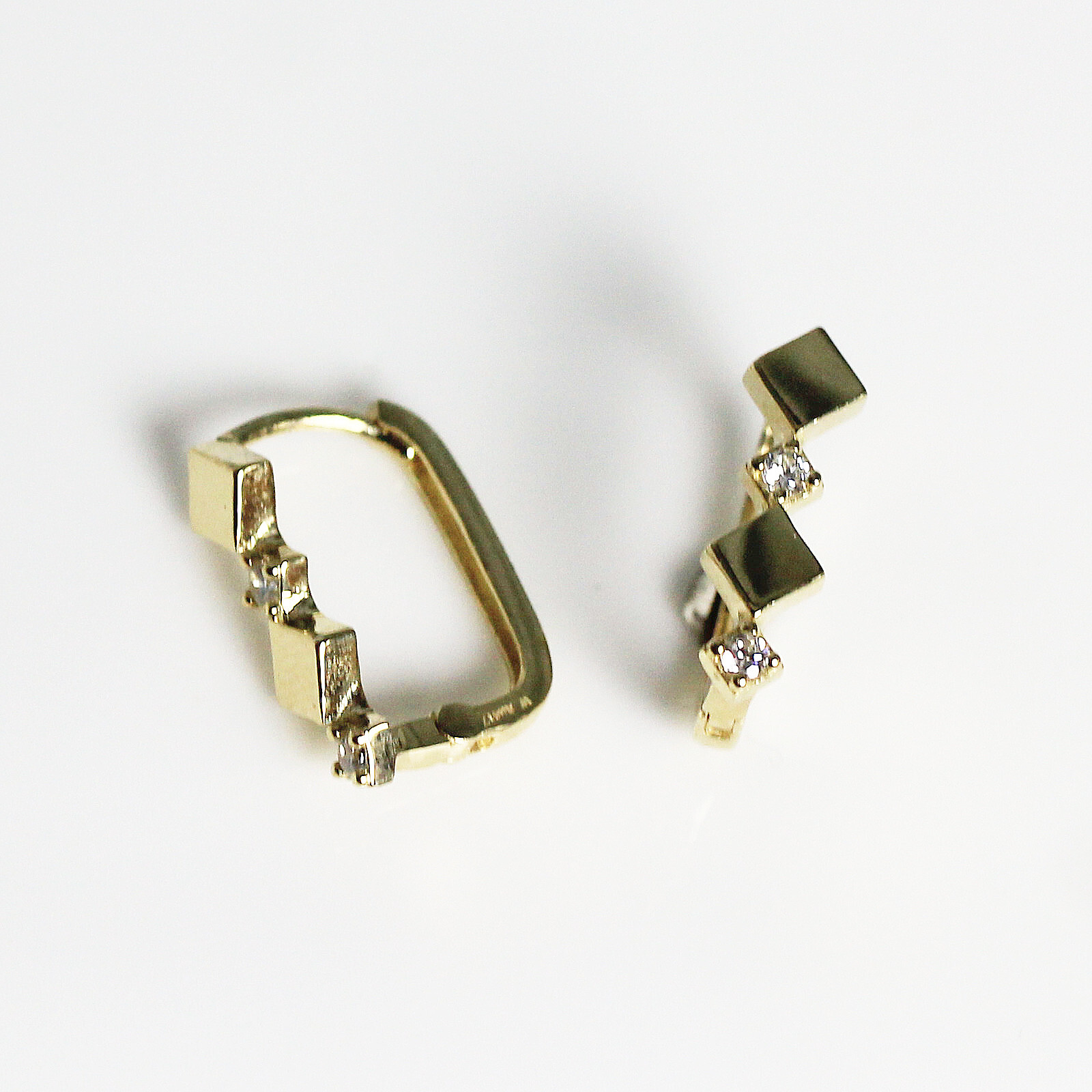 10K/菱形切割圈式耳環