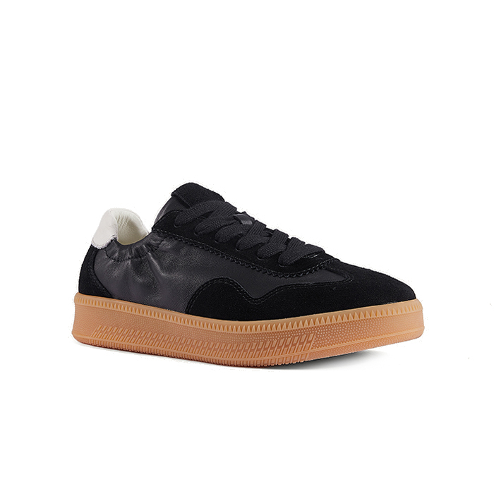 VOYAGE Panelled Sneakers