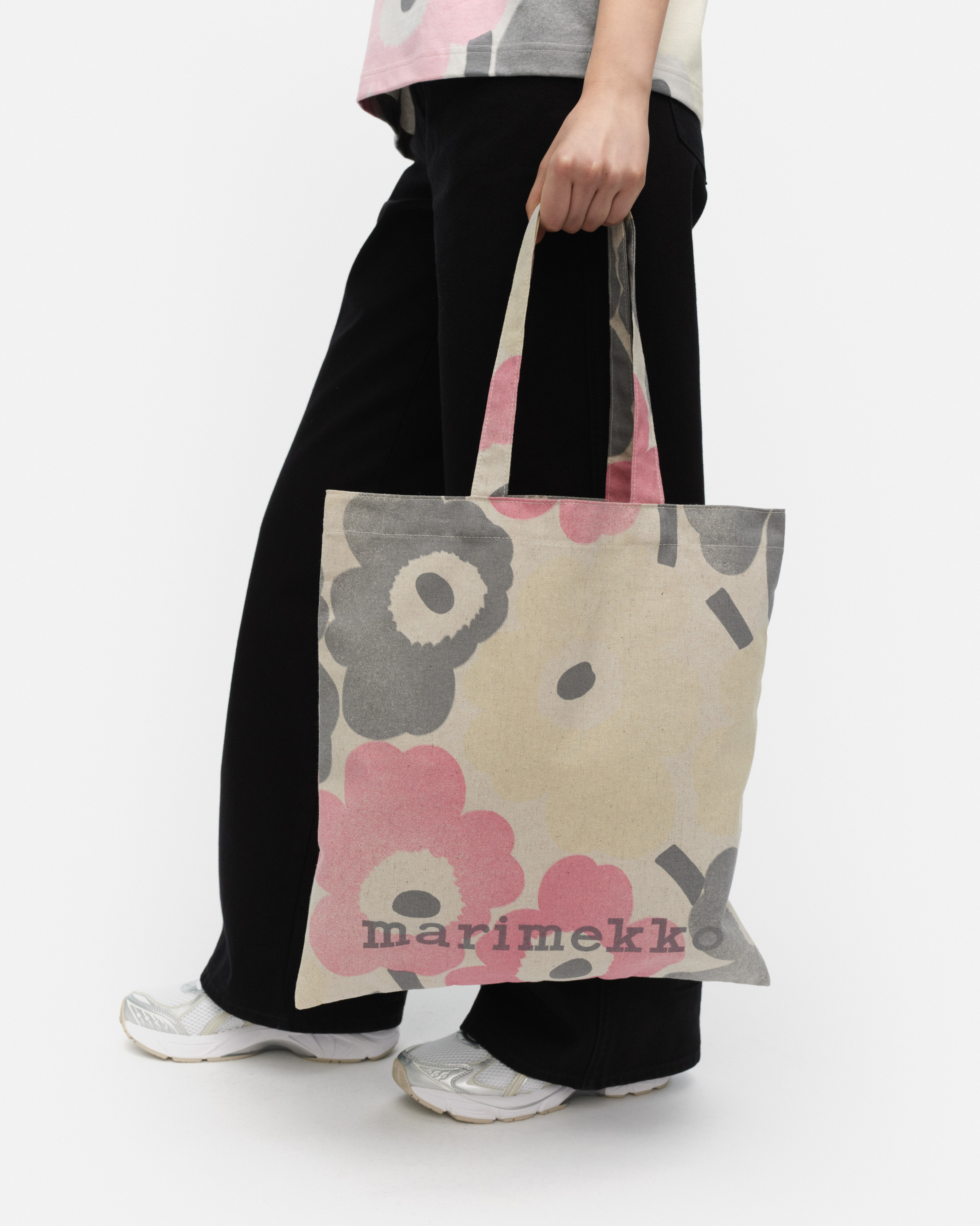 AE VANKKA UNIKKO 印花托特包