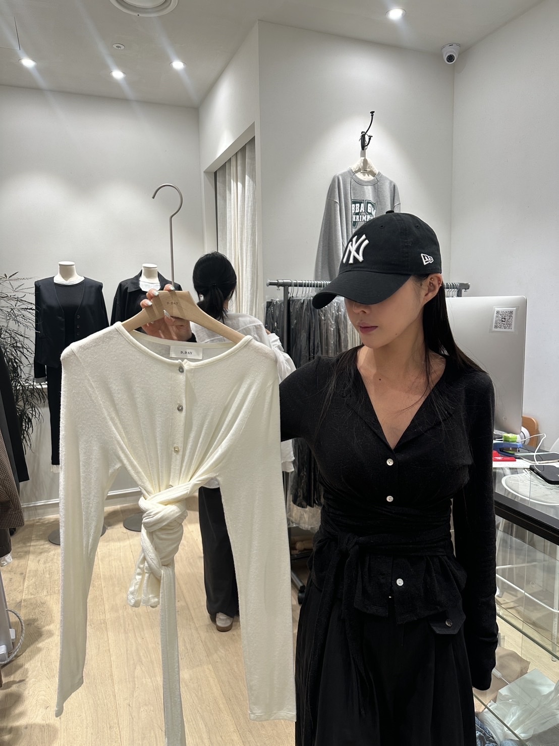 【韓國連線款】收腰綁帶造型上衣