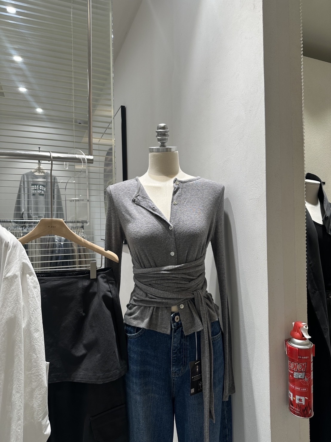 【韓國連線款】收腰綁帶造型上衣