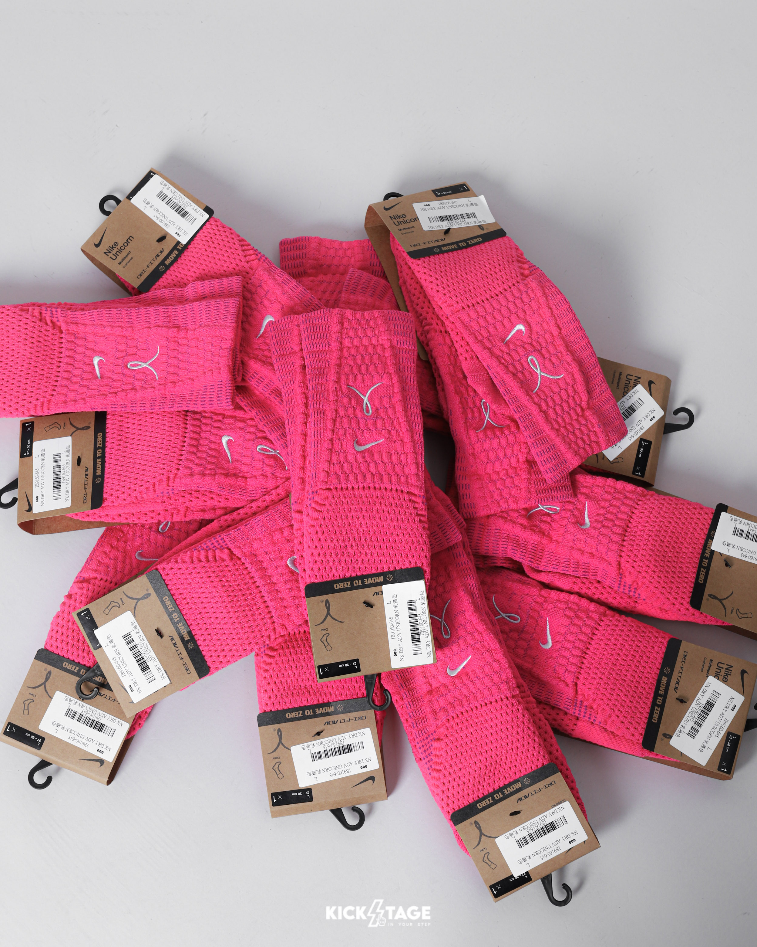 NIKE DRY ADV UNICORN 乳癌色 刺繡 支撐 健身 運動 長襪 中筒襪【IB9160-645】