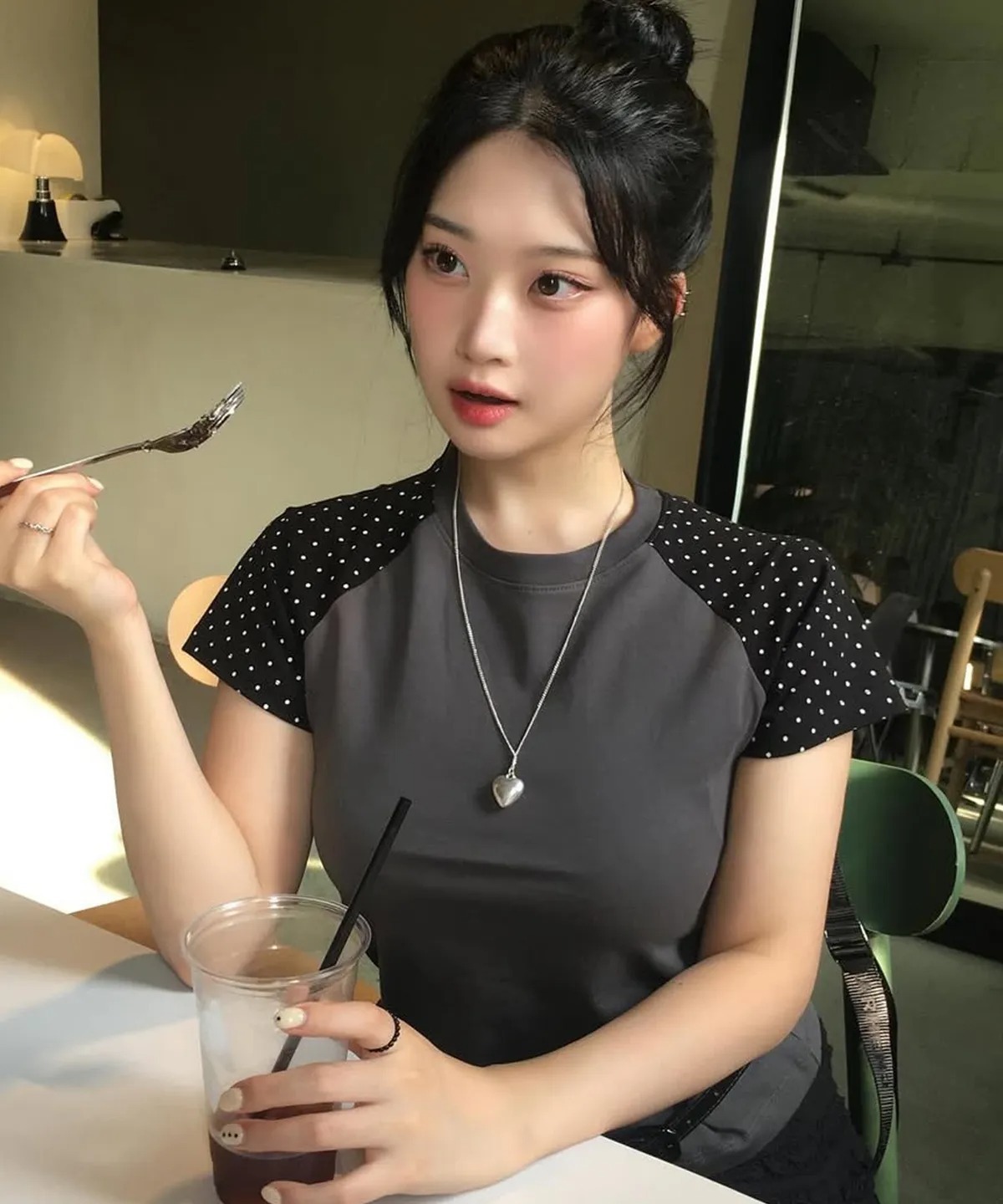 Rock Cake Dot Raglan Top