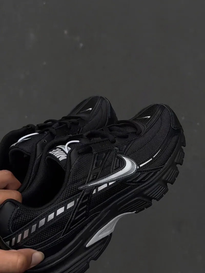 Nike Initiator 復古黑銀 黑魂 黑武士 IB4595-001