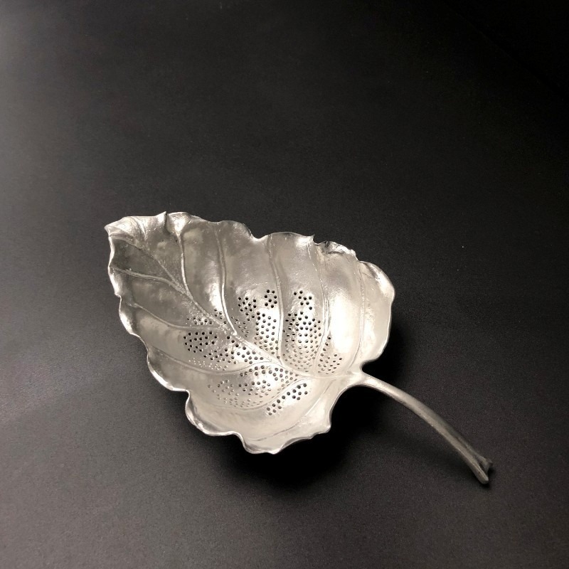 純錫葉子茶漏｜一體成型設計