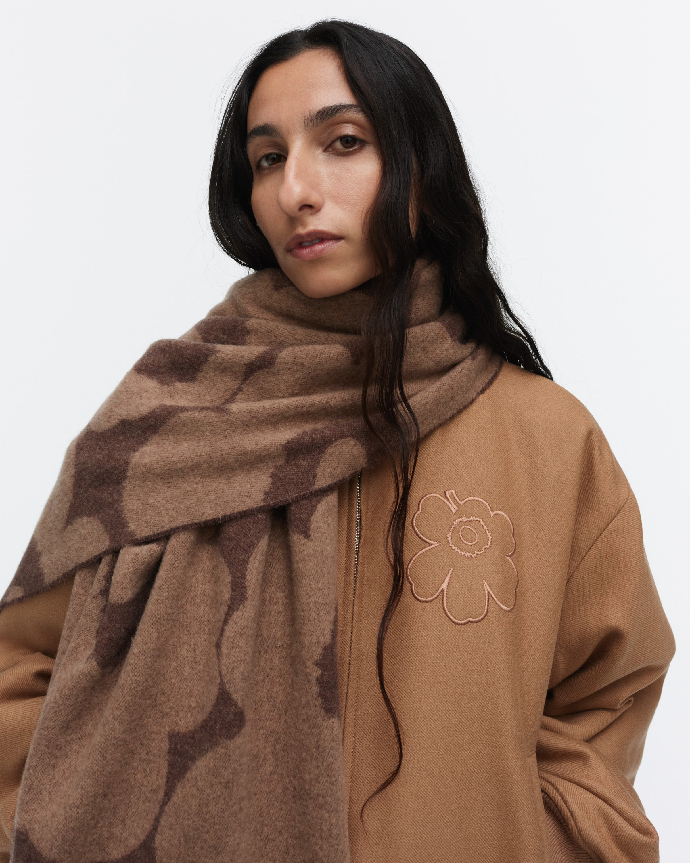 IDENTTINEN UNIKKO 印花圍巾